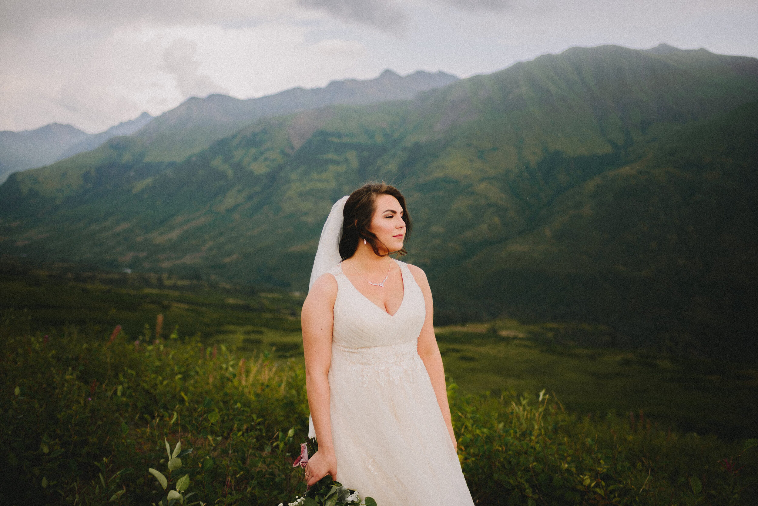 hatcher-pass-wedding-palmer-alaska-way-up-north-photography (22).jpg