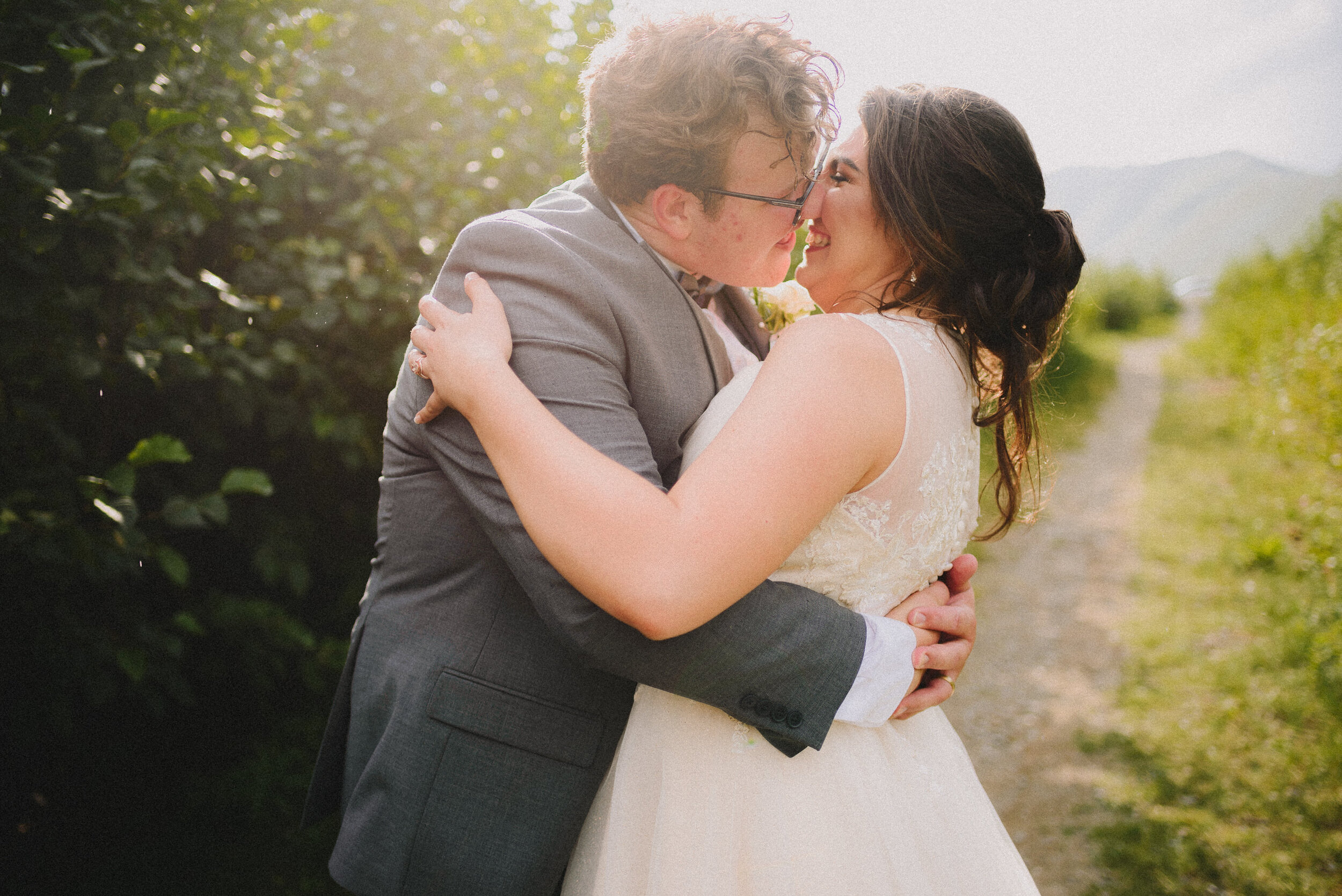 hatcher-pass-wedding-palmer-alaska-way-up-north-photography (39).jpg