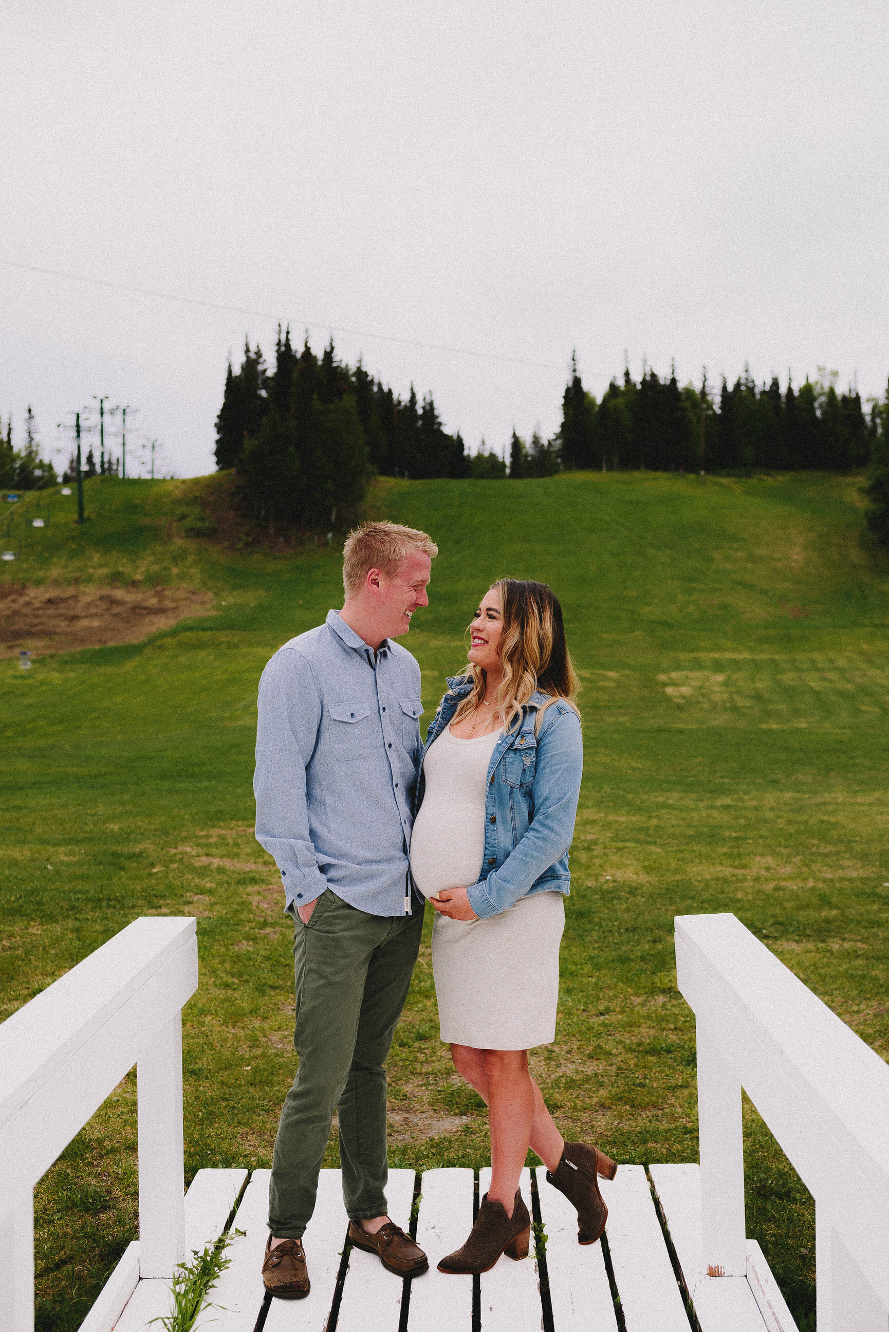 hilltop-ski-area-maternity-session-anchorage-alaska-photographer-way-up-north-photography (27).jpg