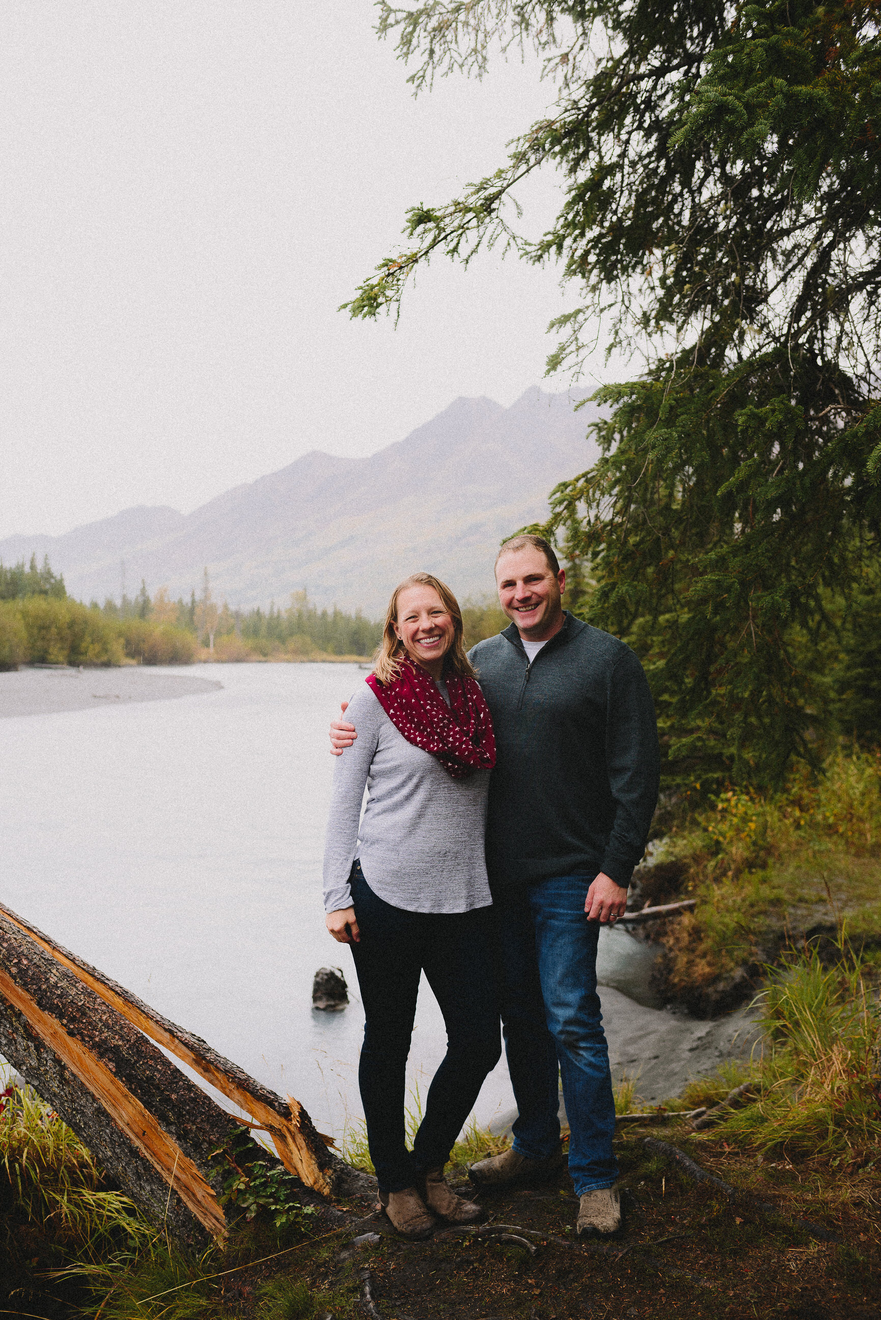 north-fork-eagle-river-fall-family-session-alaska-photographer-way-up-north-photography (262).jpg