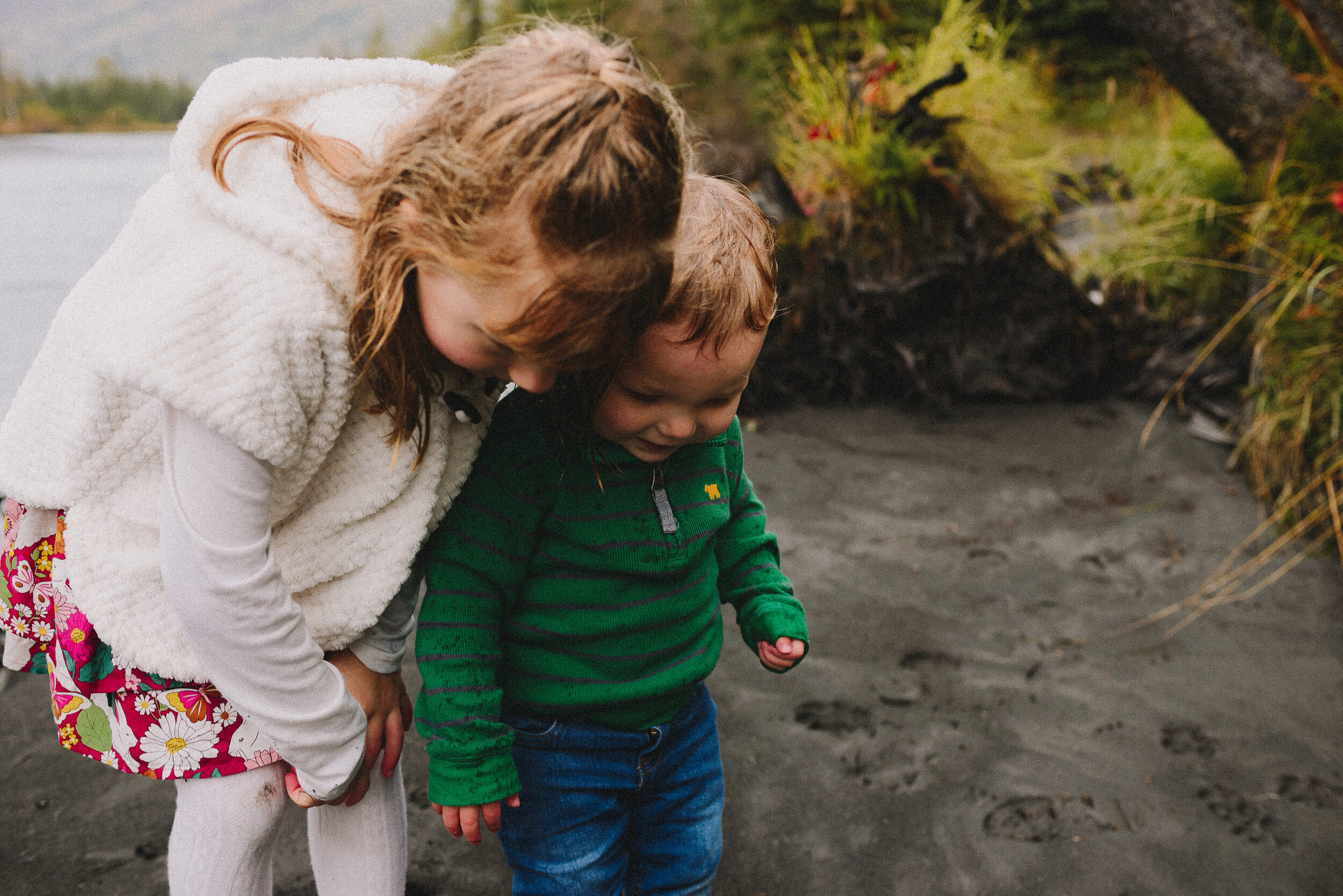 north-fork-eagle-river-fall-family-session-alaska-photographer-way-up-north-photography (273).jpg