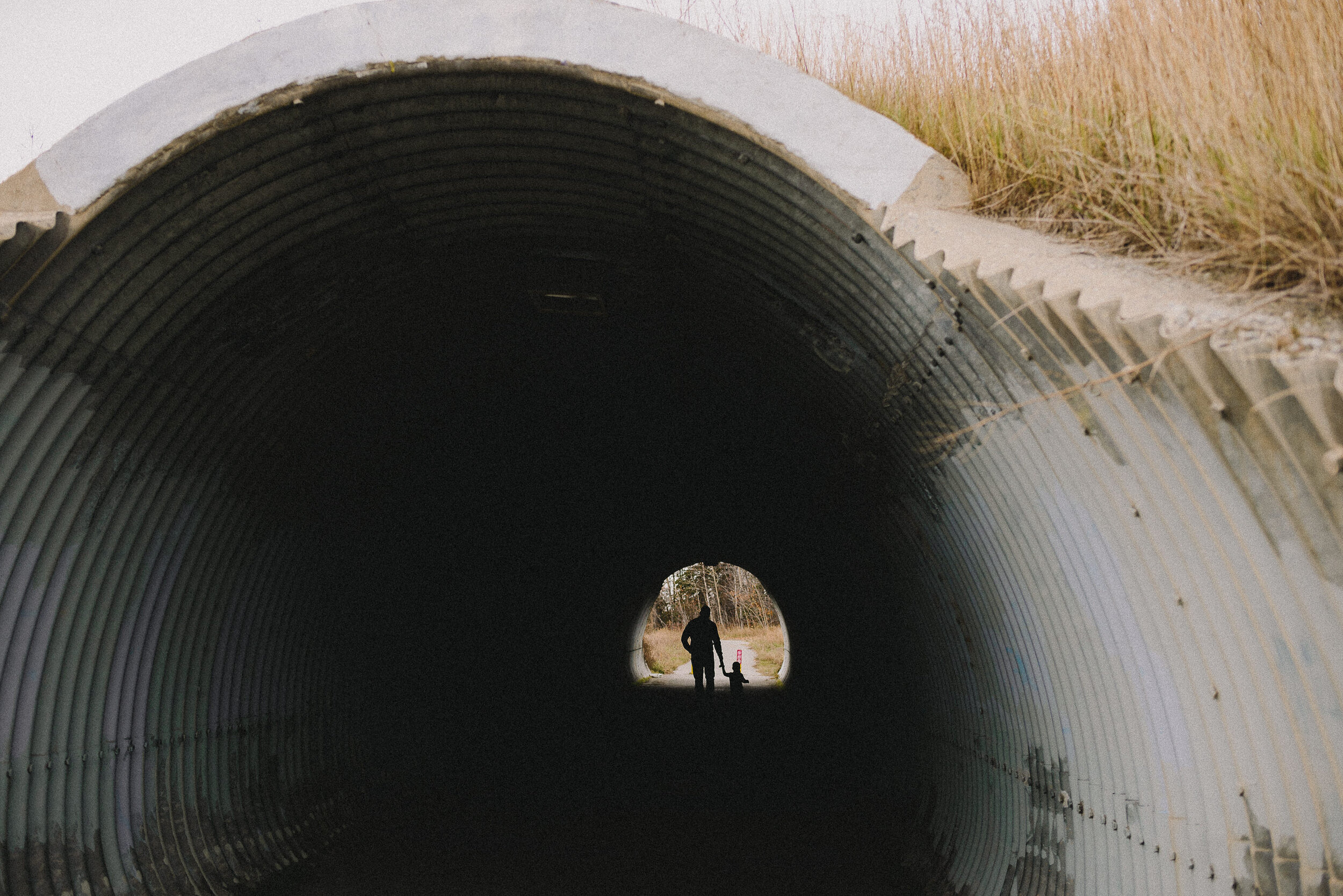 old-matanuska-bridge-palmer-alaska-family-session-way-up-north-photography (116).jpg