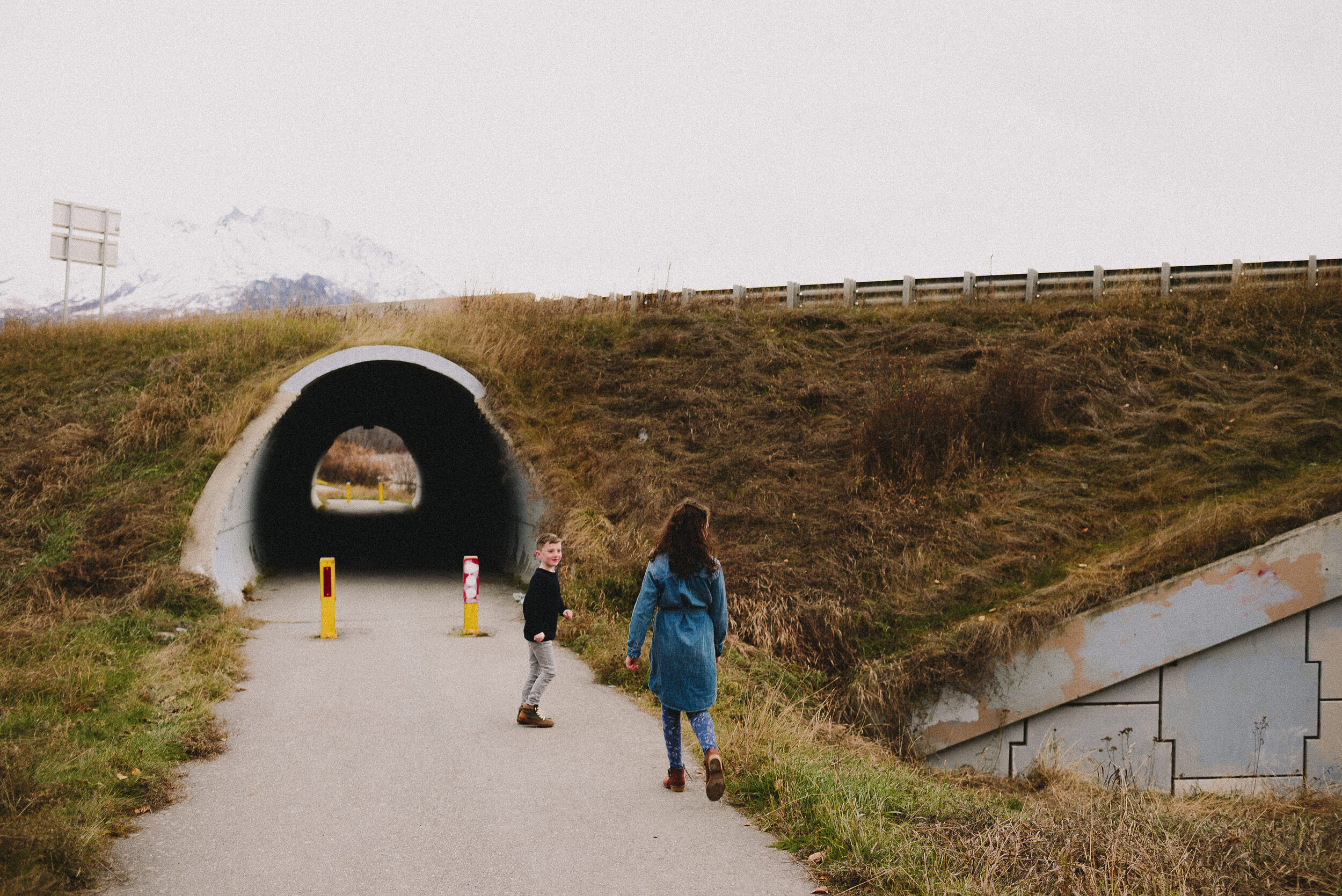 old-matanuska-bridge-palmer-alaska-family-session-way-up-north-photography (115).jpg