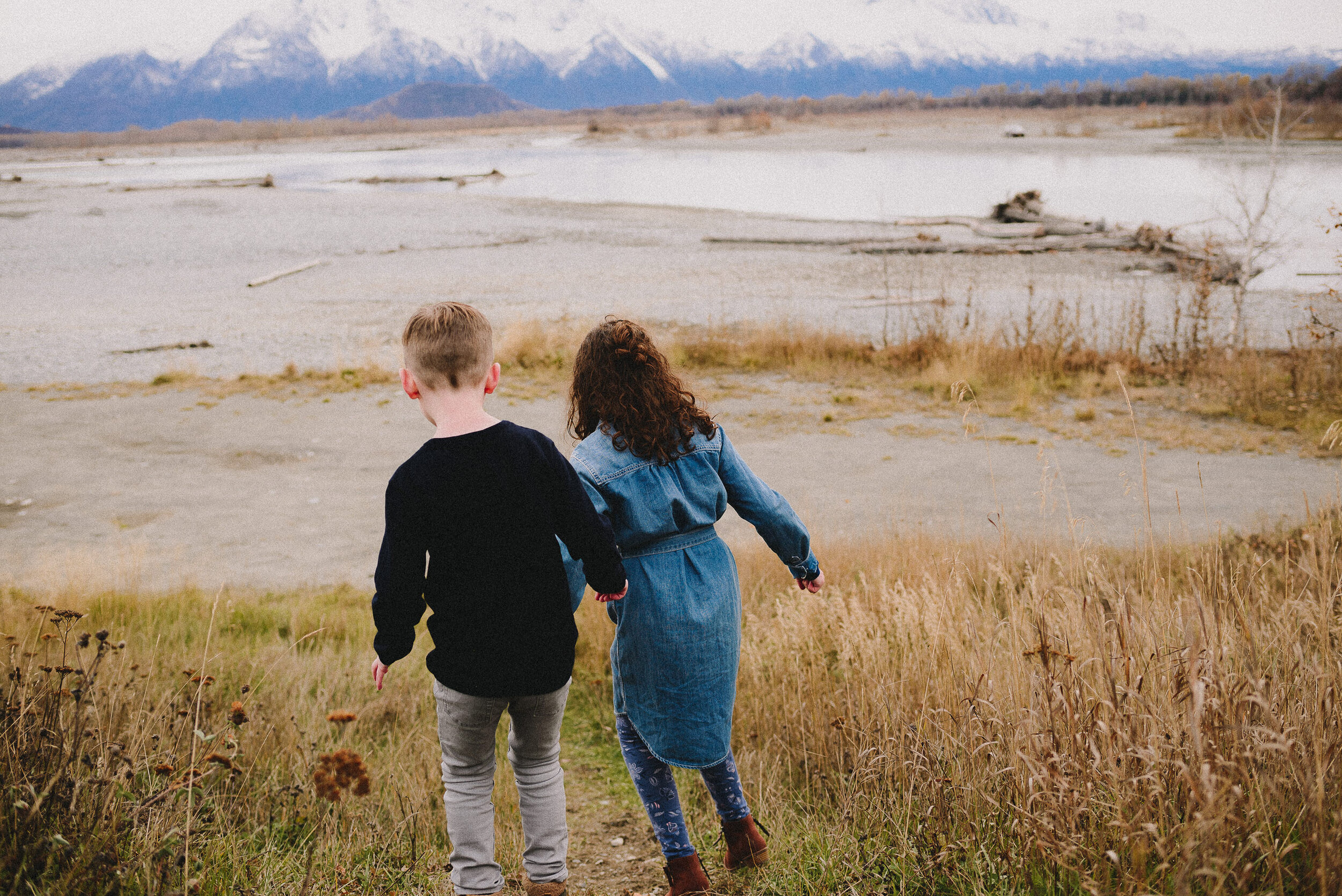 old-matanuska-bridge-palmer-alaska-family-session-way-up-north-photography (120).jpg