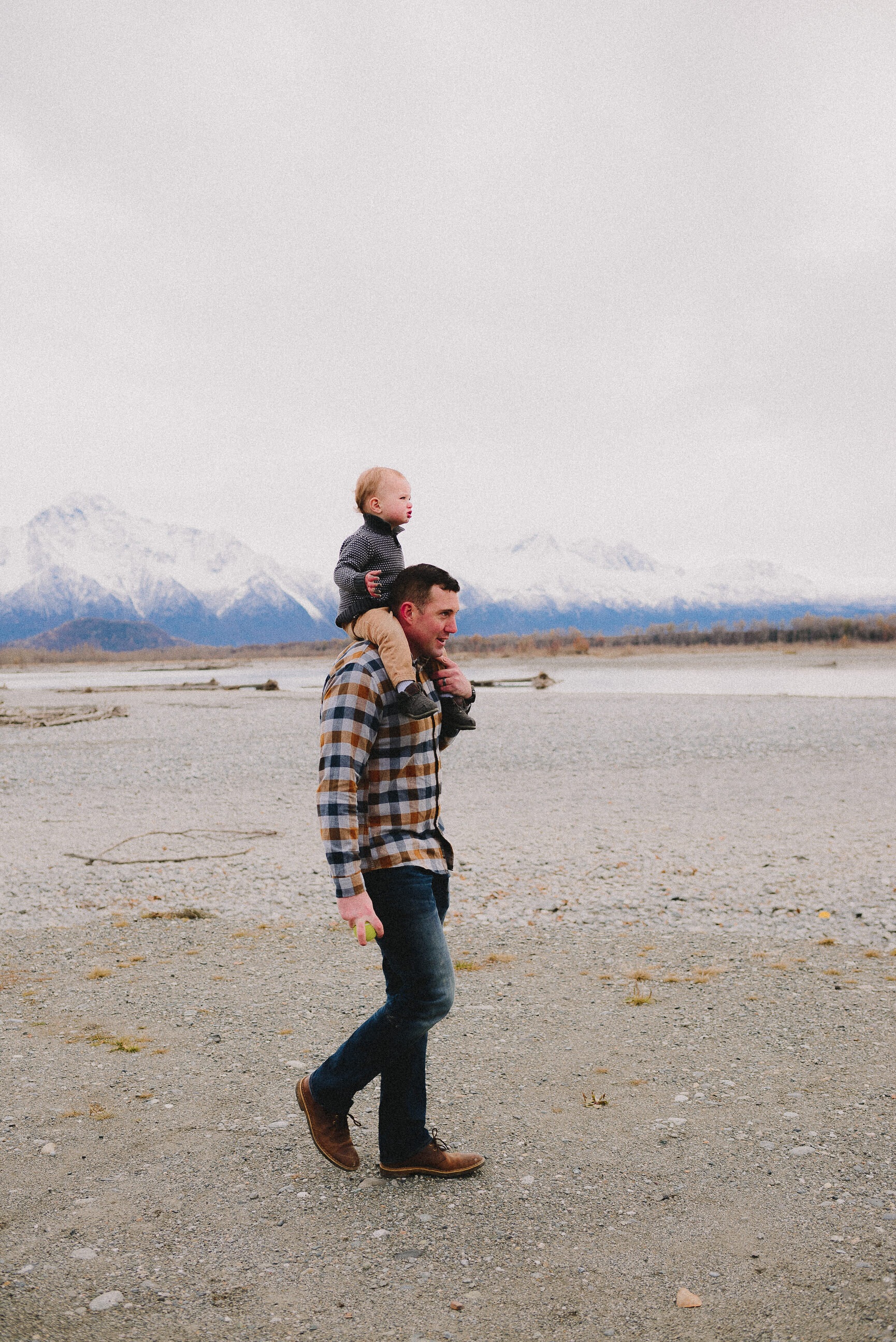 old-matanuska-bridge-palmer-alaska-family-session-way-up-north-photography (269).jpg