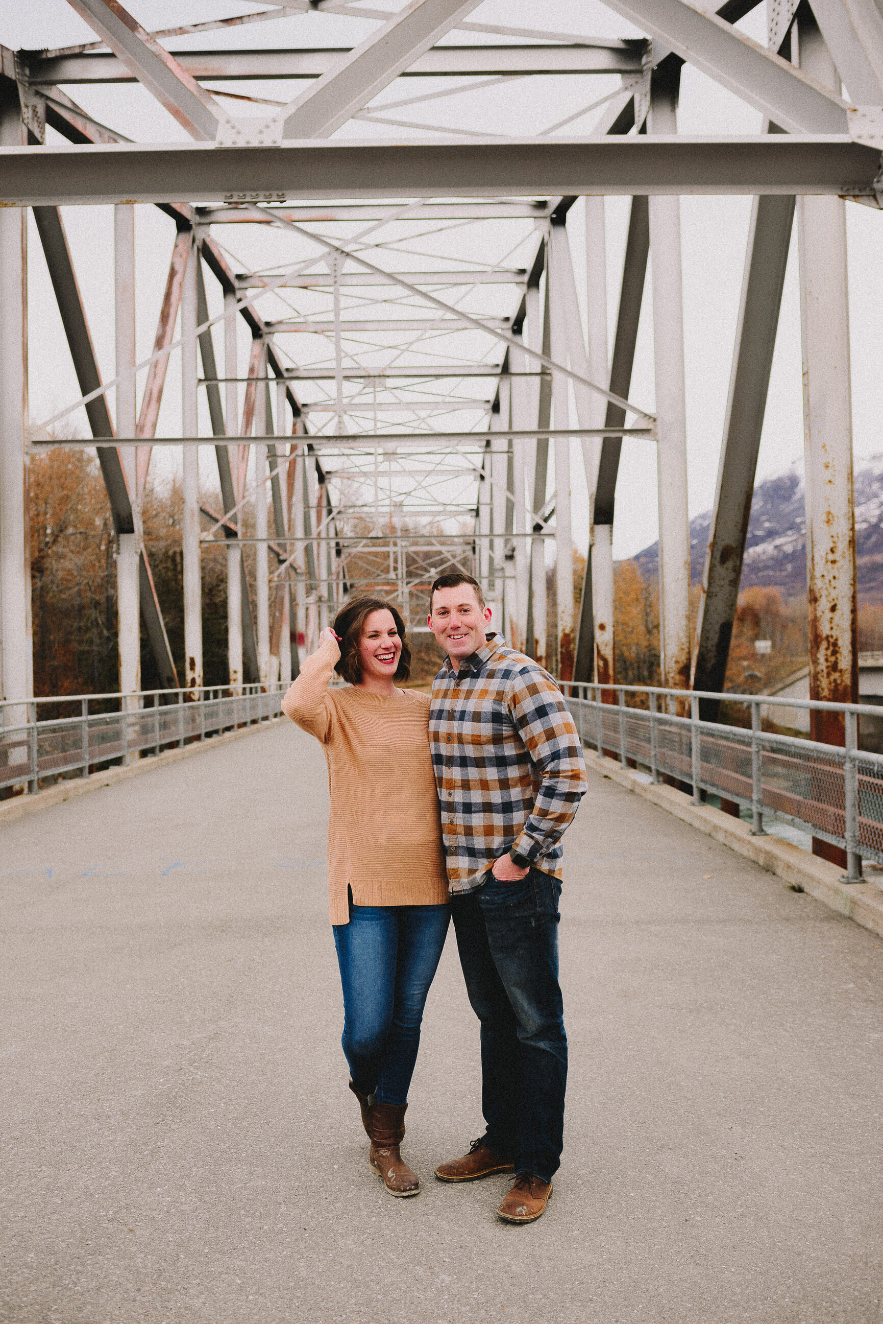 old-matanuska-bridge-palmer-alaska-family-session-way-up-north-photography (289).jpg