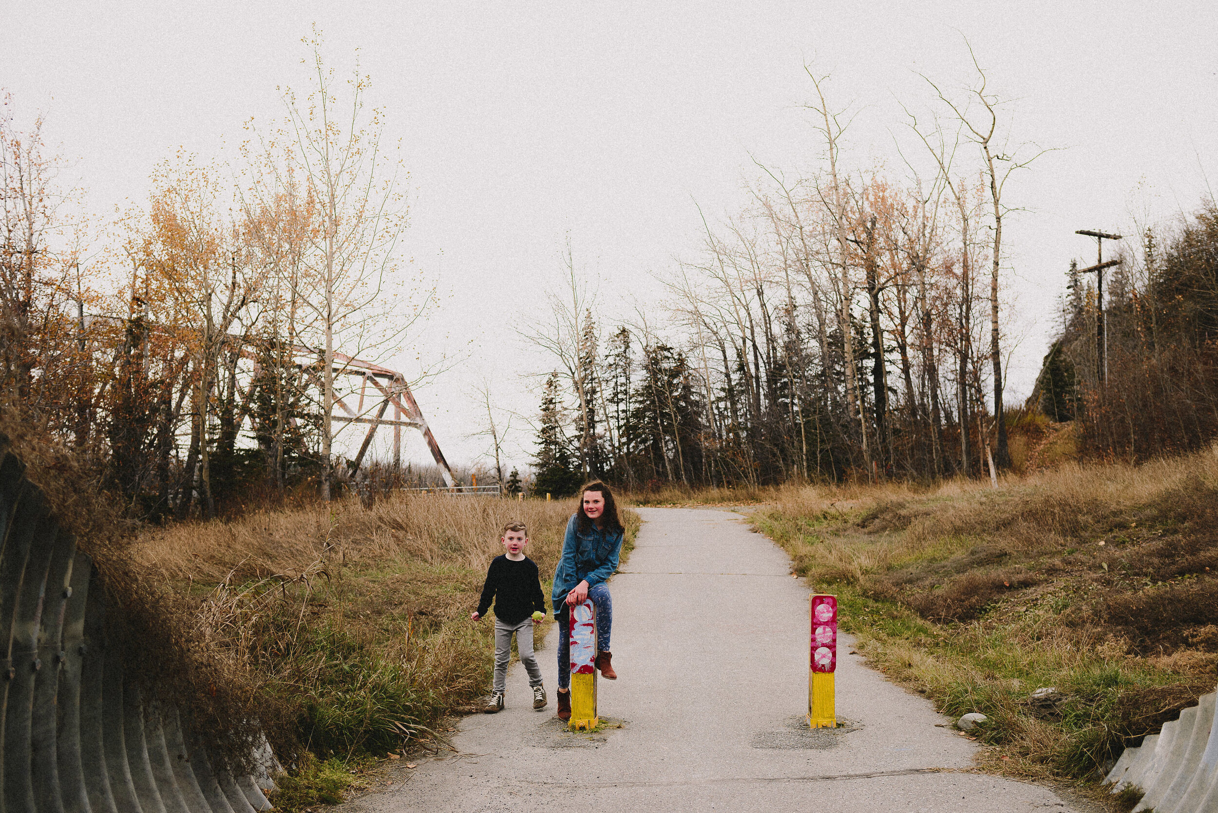 old-matanuska-bridge-palmer-alaska-family-session-way-up-north-photography (276).jpg