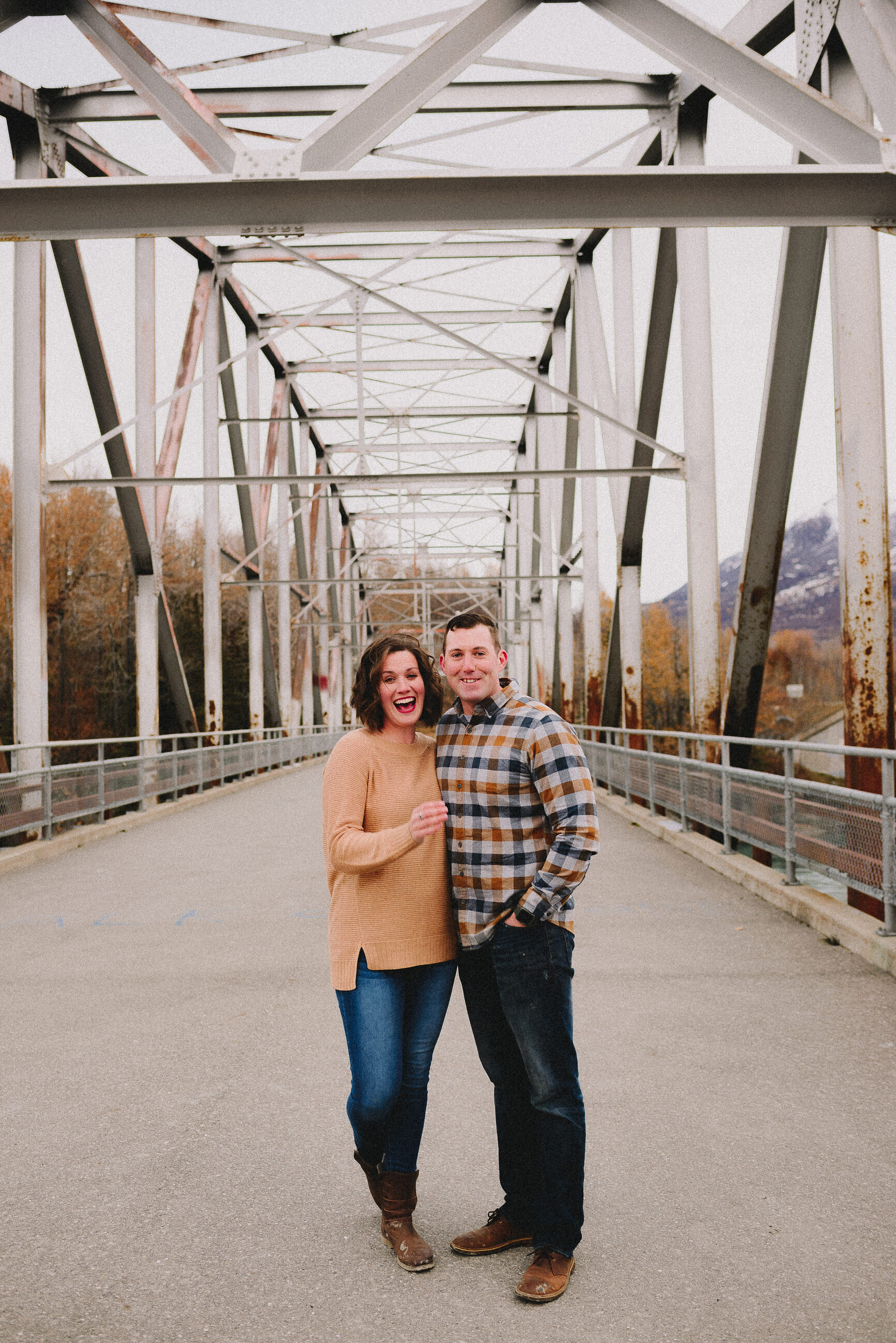 old-matanuska-bridge-palmer-alaska-family-session-way-up-north-photography (291).jpg