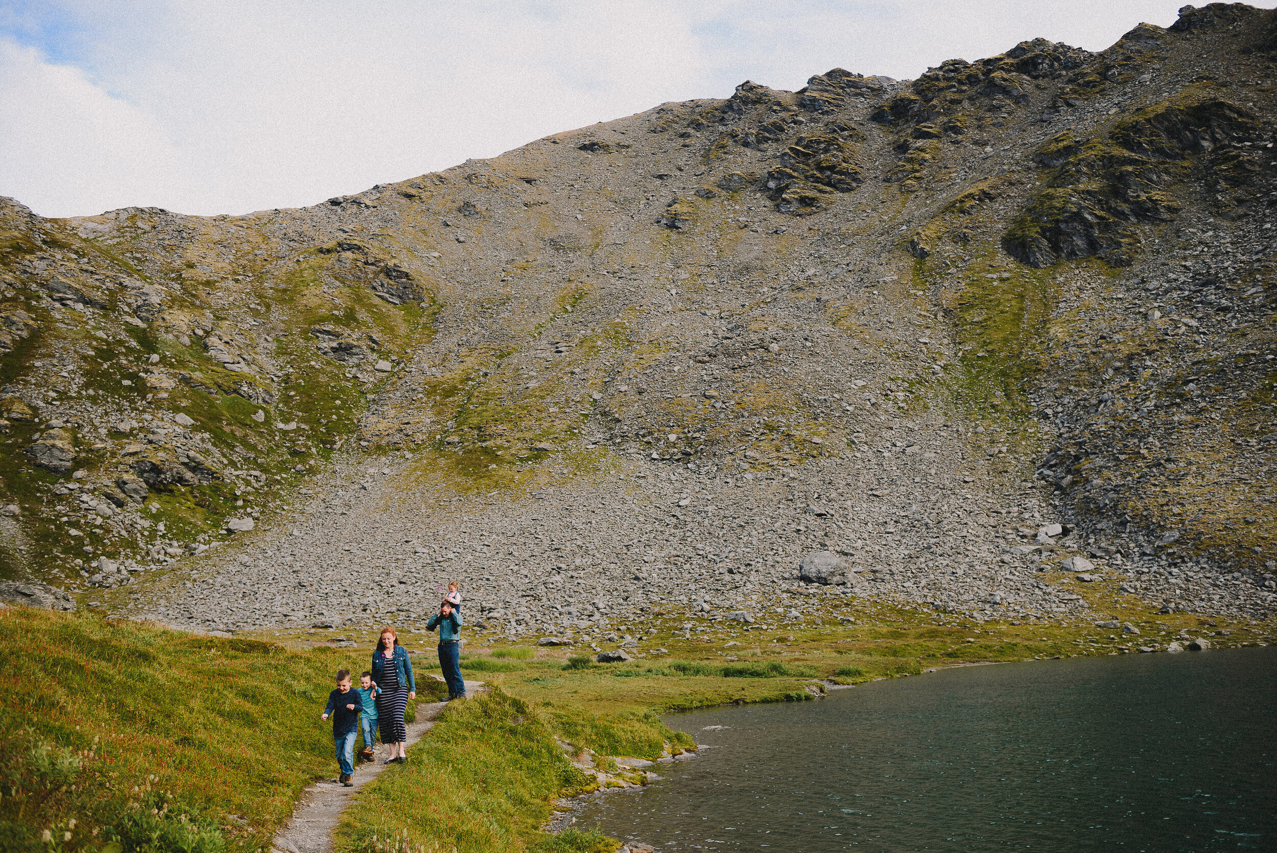 summit-lake-hatcher-pass-alaska-family-session-alaska-photographer-way-up-north-photography (475).jpg