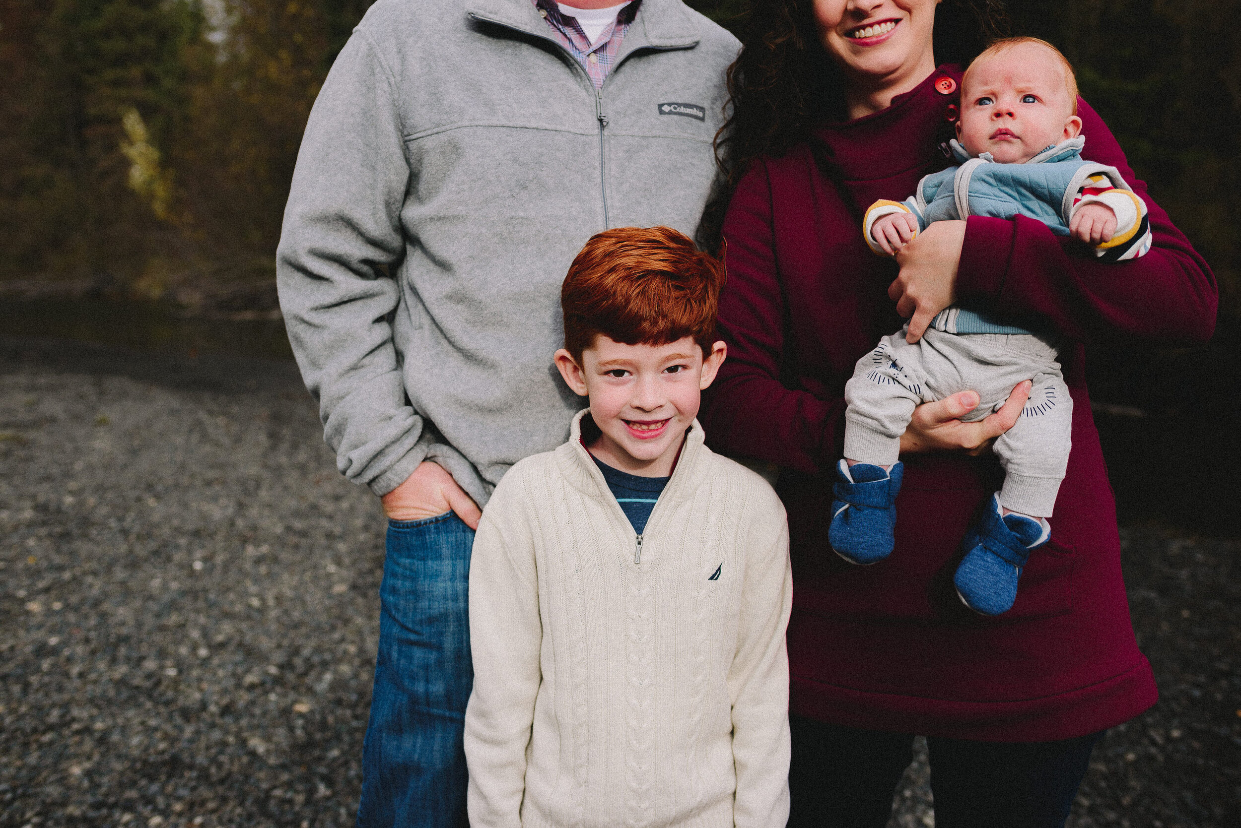 north-fork-eagle-river-fall-family-session-alaska-photographer-way-up-north-photography (22).jpg