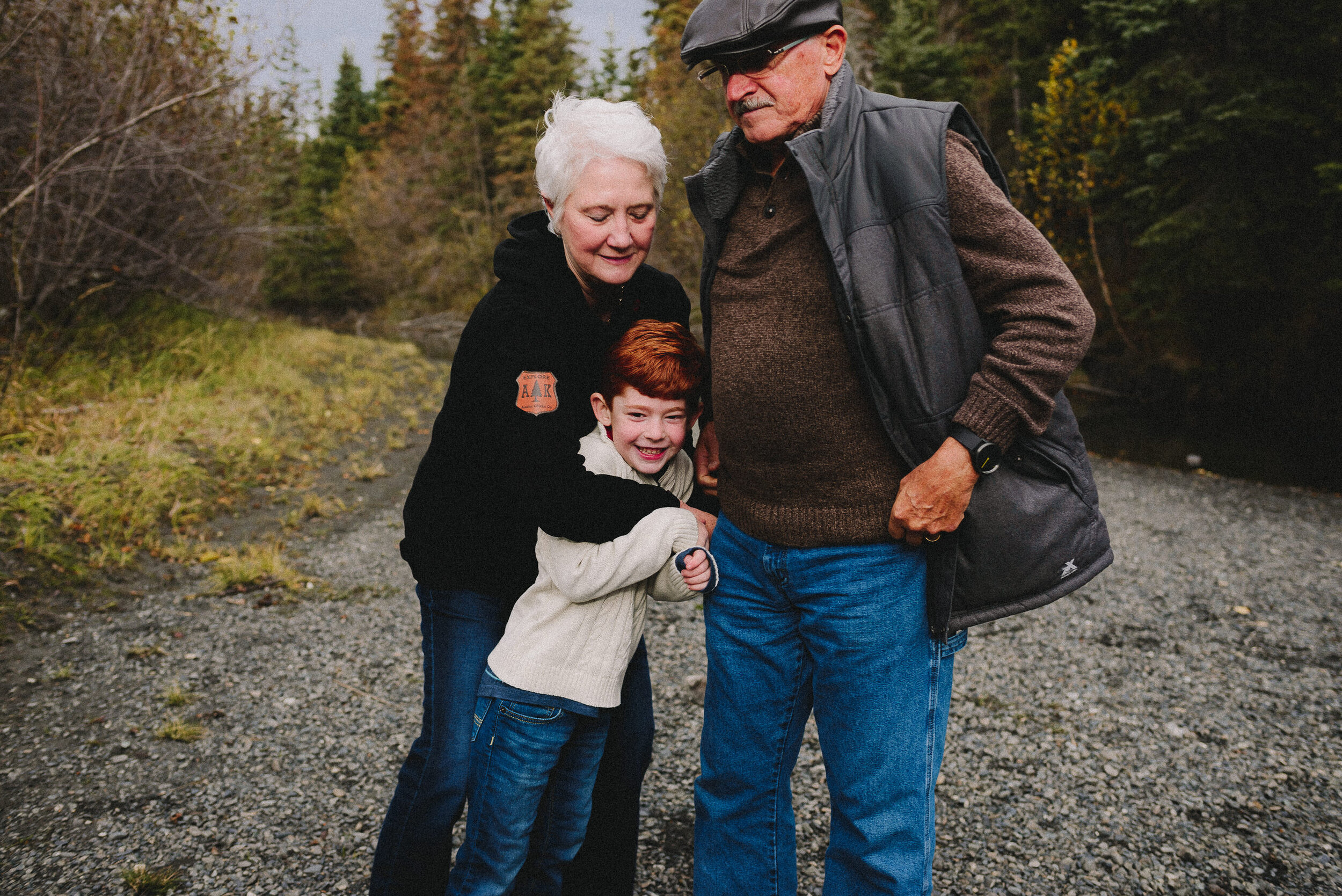 north-fork-eagle-river-fall-family-session-alaska-photographer-way-up-north-photography (42).jpg