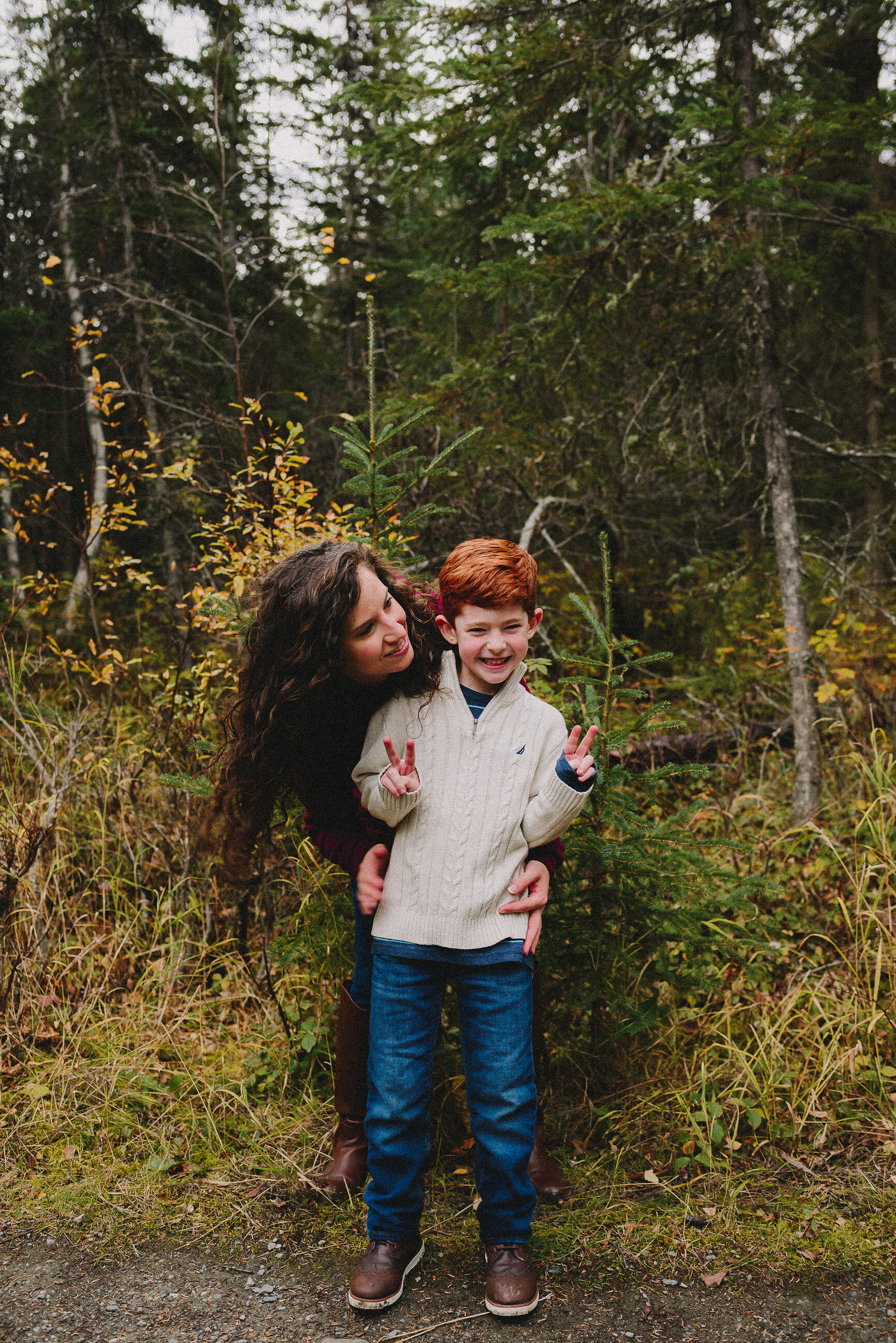 north-fork-eagle-river-fall-family-session-alaska-photographer-way-up-north-photography (121).jpg