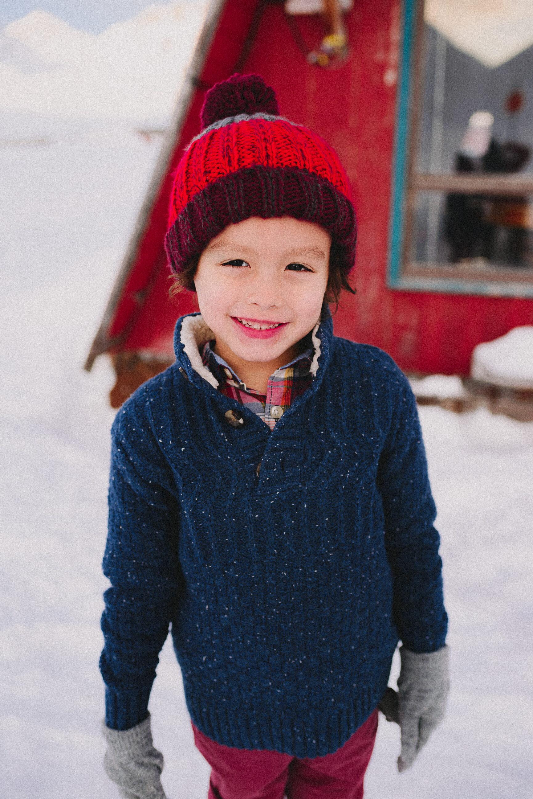 hatcher-pass-lodge-winter-family-session-alaska-photographer-way-up-north-photography (362).jpg