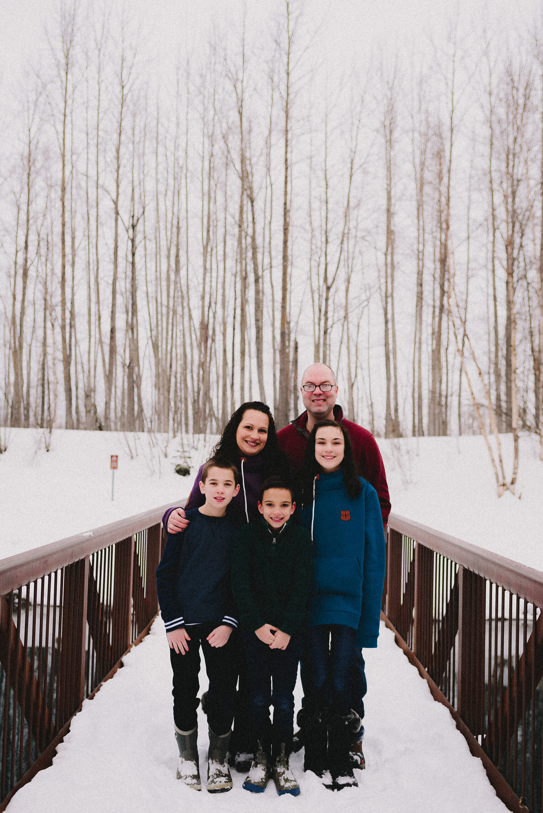 eklutna-tailrace-winter-family-session-palmer-alaska-photographer-way-up-north-photography (16).jpg