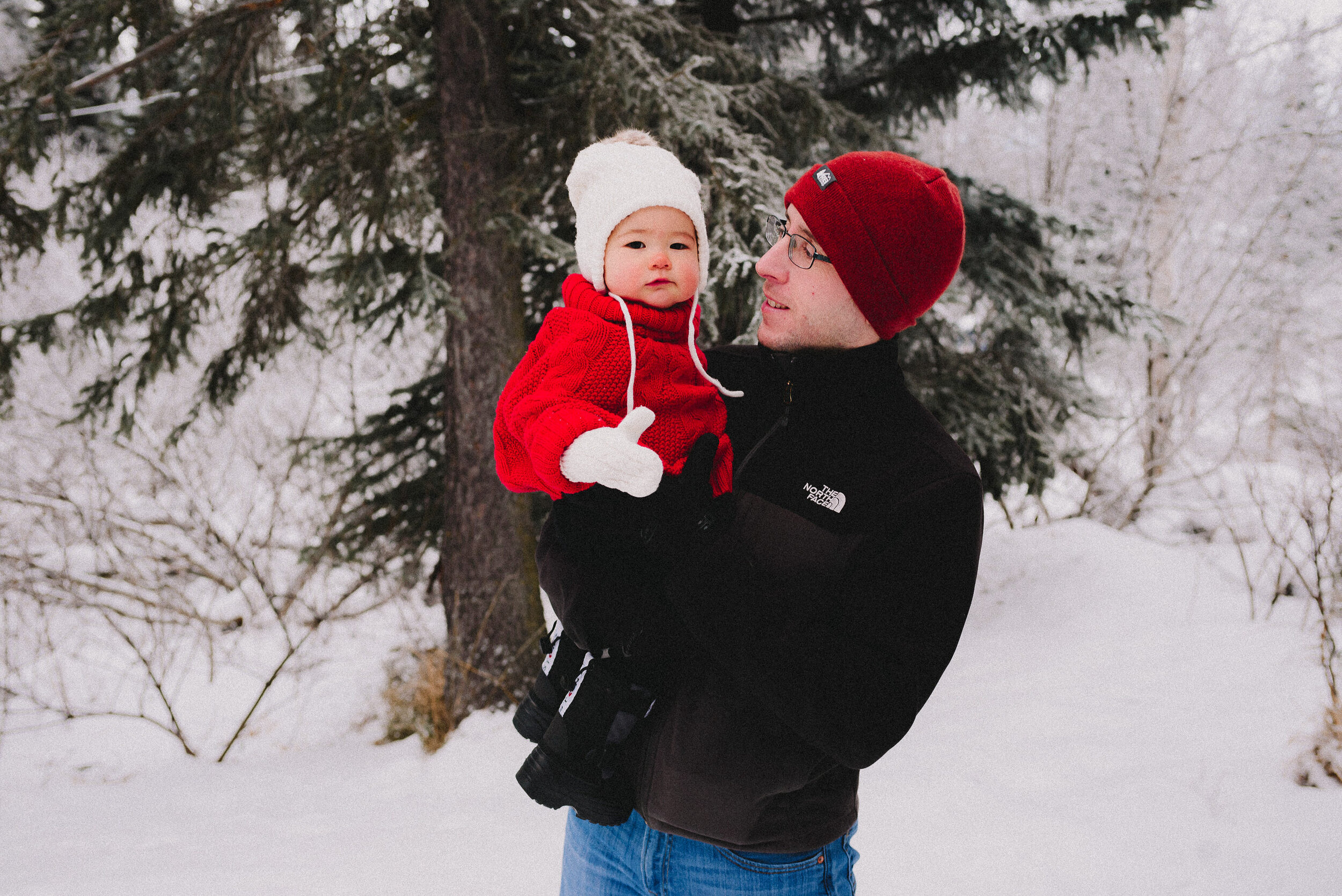 anchorage-in-home-winter-family-session-alaska-photographer-way-up-north-photography (44).jpg