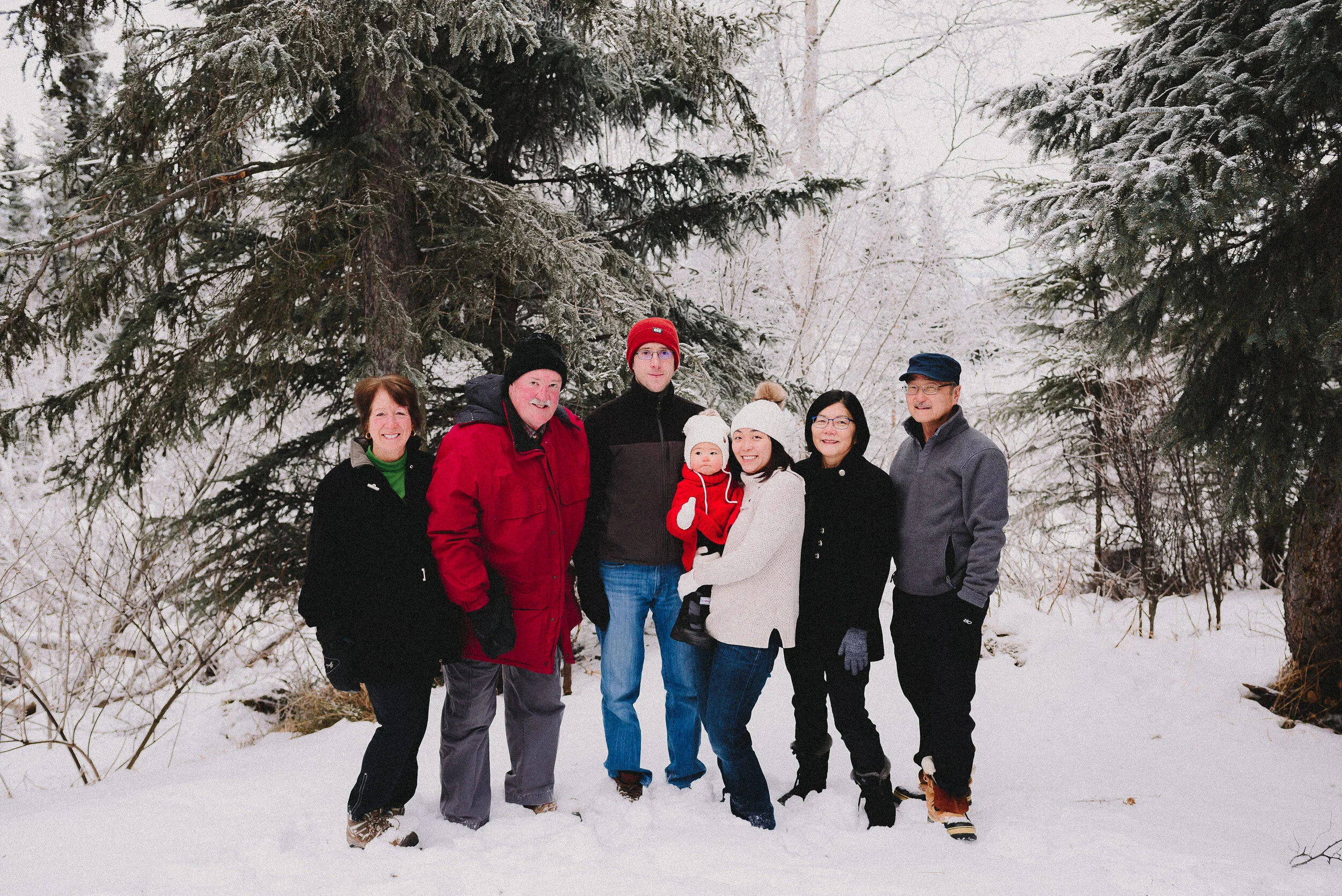 anchorage-in-home-winter-family-session-alaska-photographer-way-up-north-photography (85).jpg