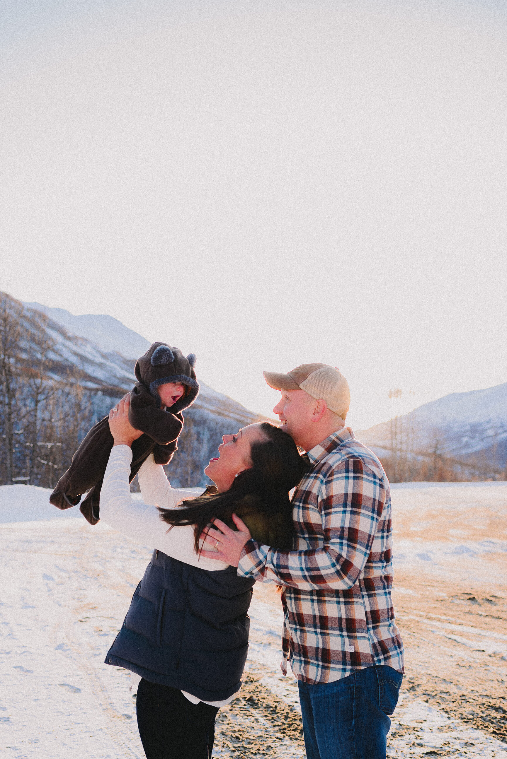 hatcher-pass-snowy-session-alaska-photographer-way-up-north-photography (81).jpg