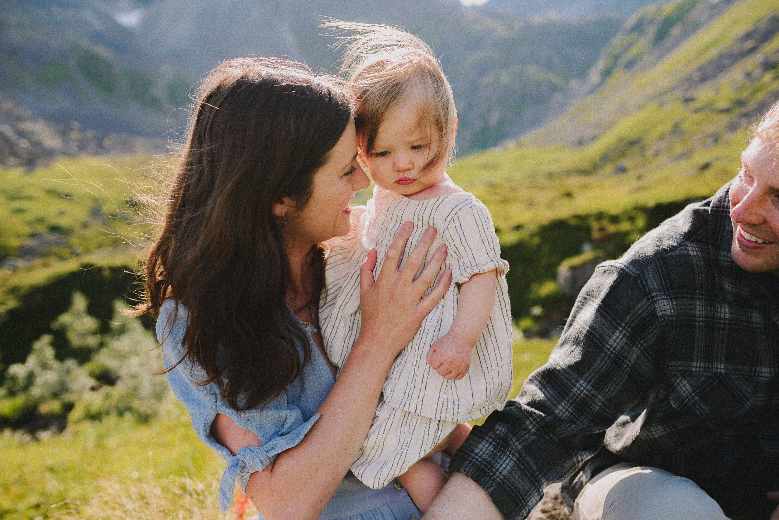 hatcher-pass-adventure-family-session-alaska-photographer-way-up-north-photography (46).jpg