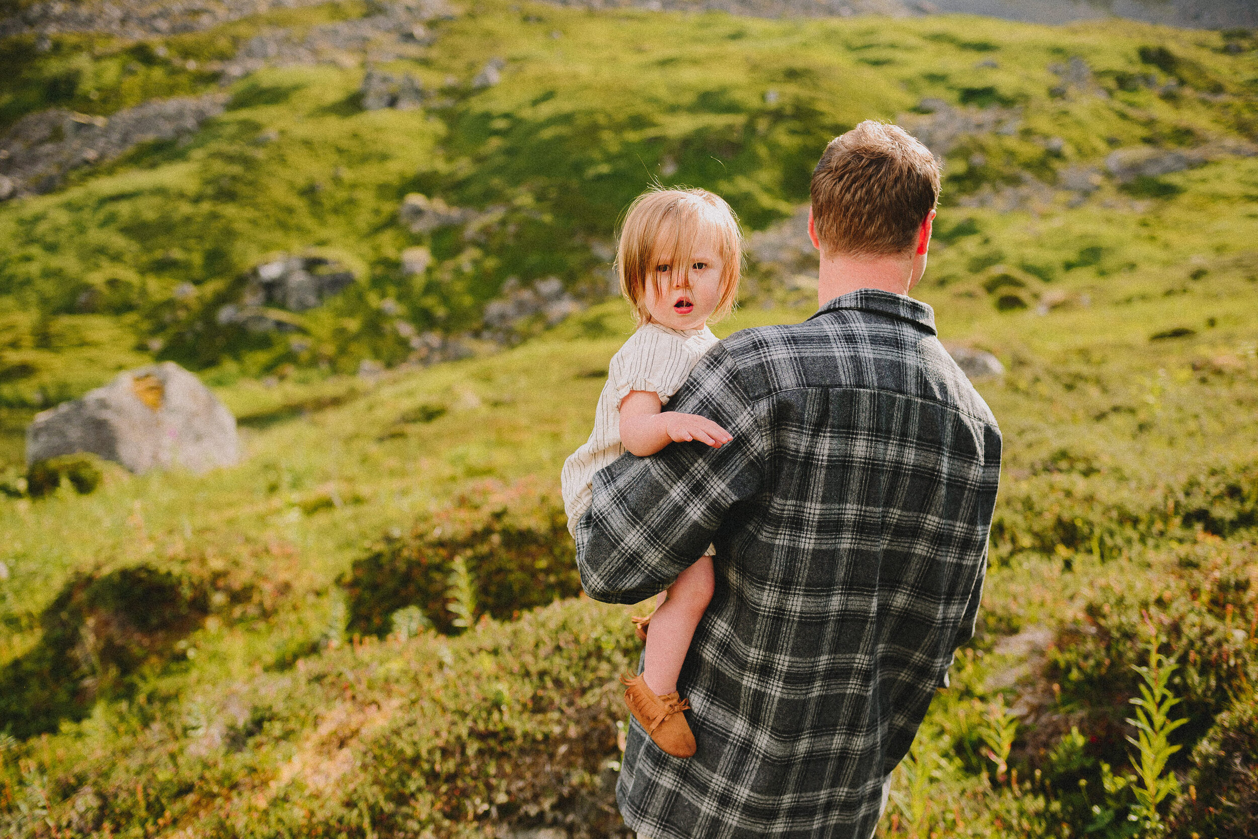 hatcher-pass-adventure-family-session-alaska-photographer-way-up-north-photography (372).jpg