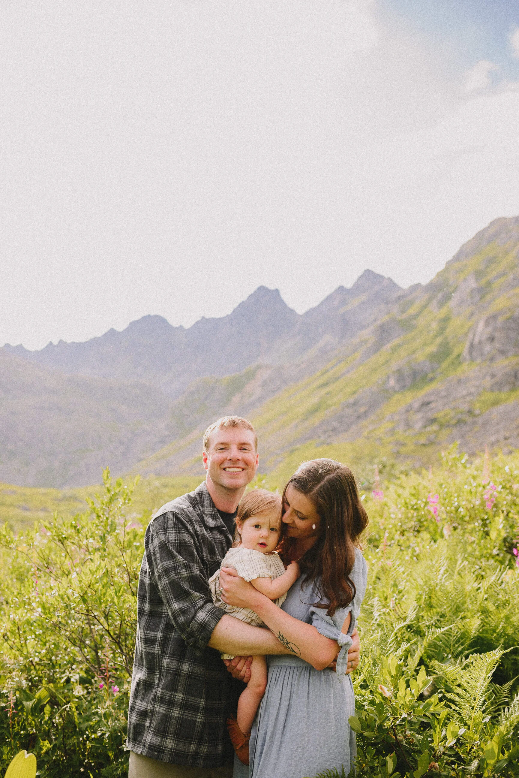 hatcher-pass-adventure-family-session-alaska-photographer-way-up-north-photography (555).jpg