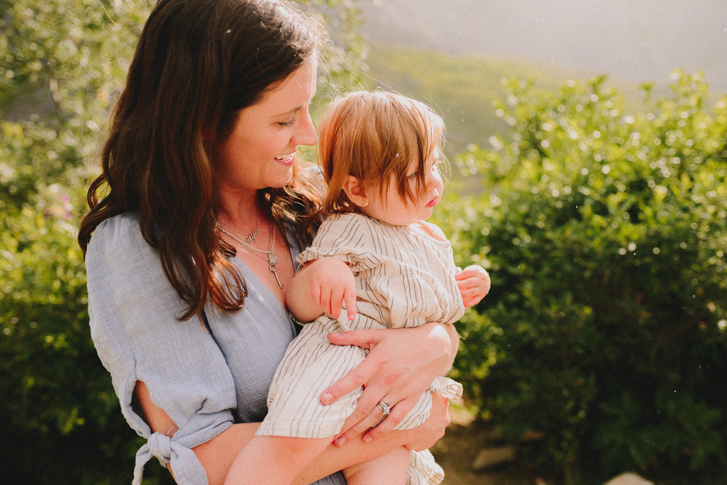 hatcher-pass-adventure-family-session-alaska-photographer-way-up-north-photography (560).jpg