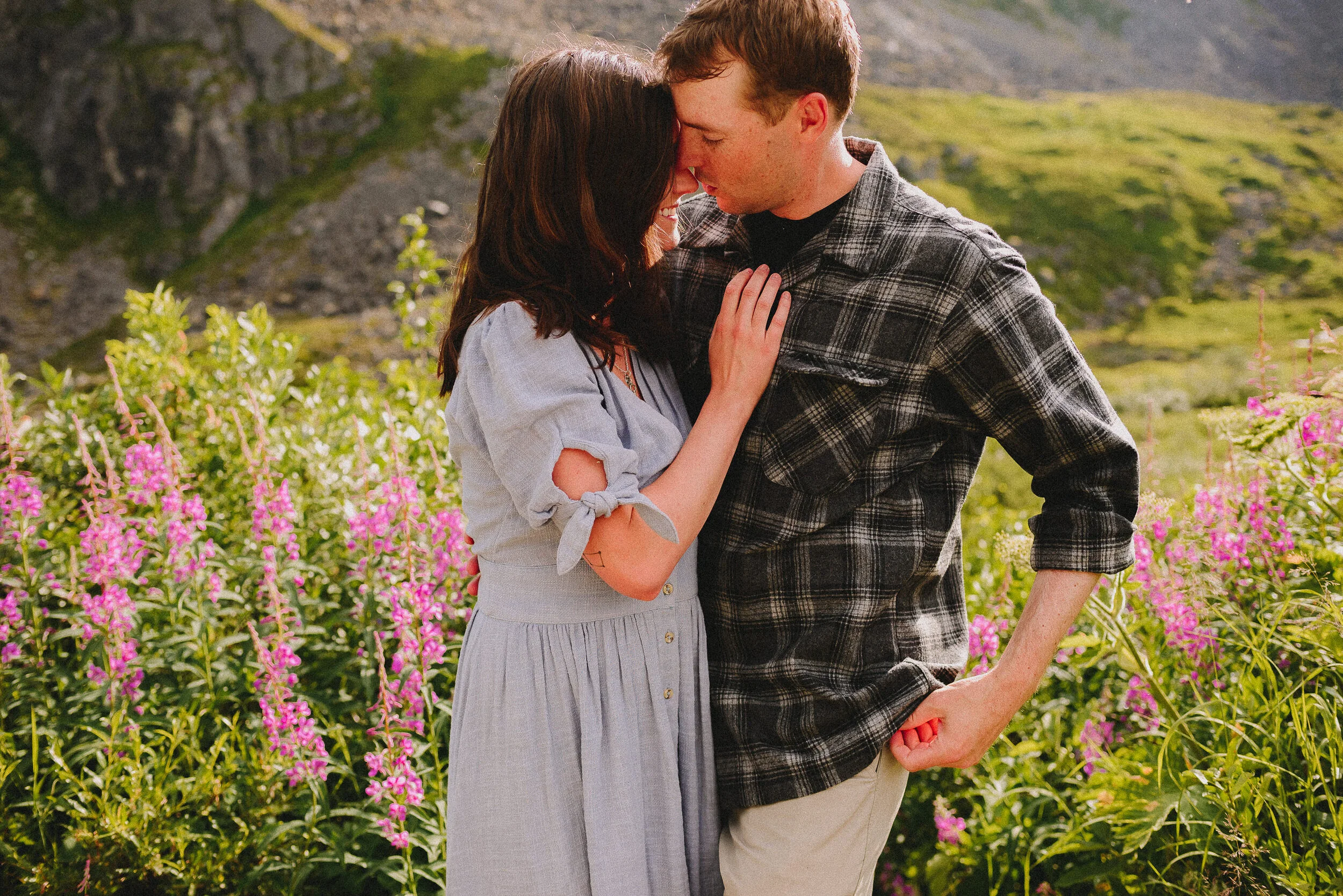 hatcher-pass-adventure-family-session-alaska-photographer-way-up-north-photography (594).jpg