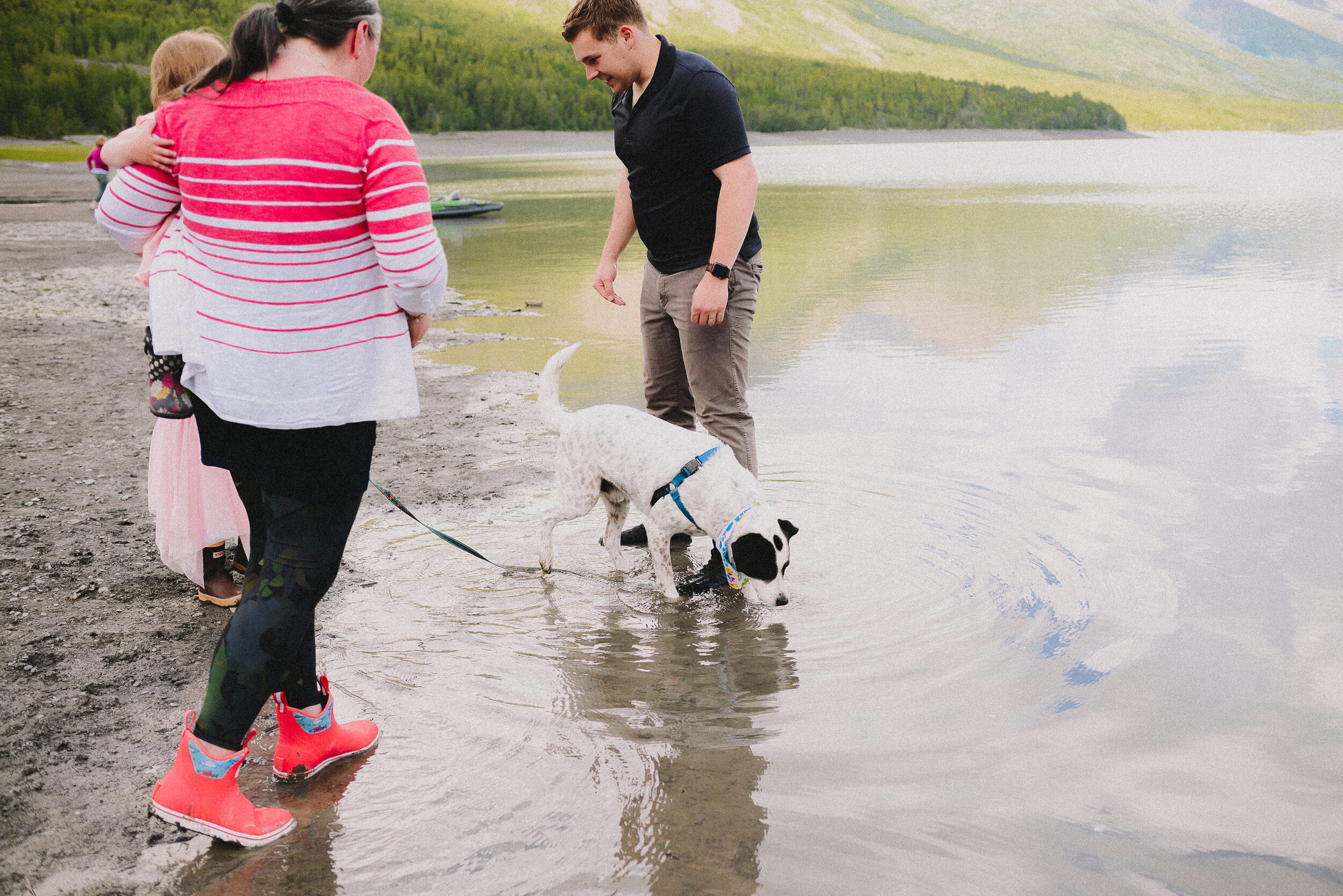 eklutna-lake-summer-family-session-alaska-photographer-way-up-north-photography (46).jpg