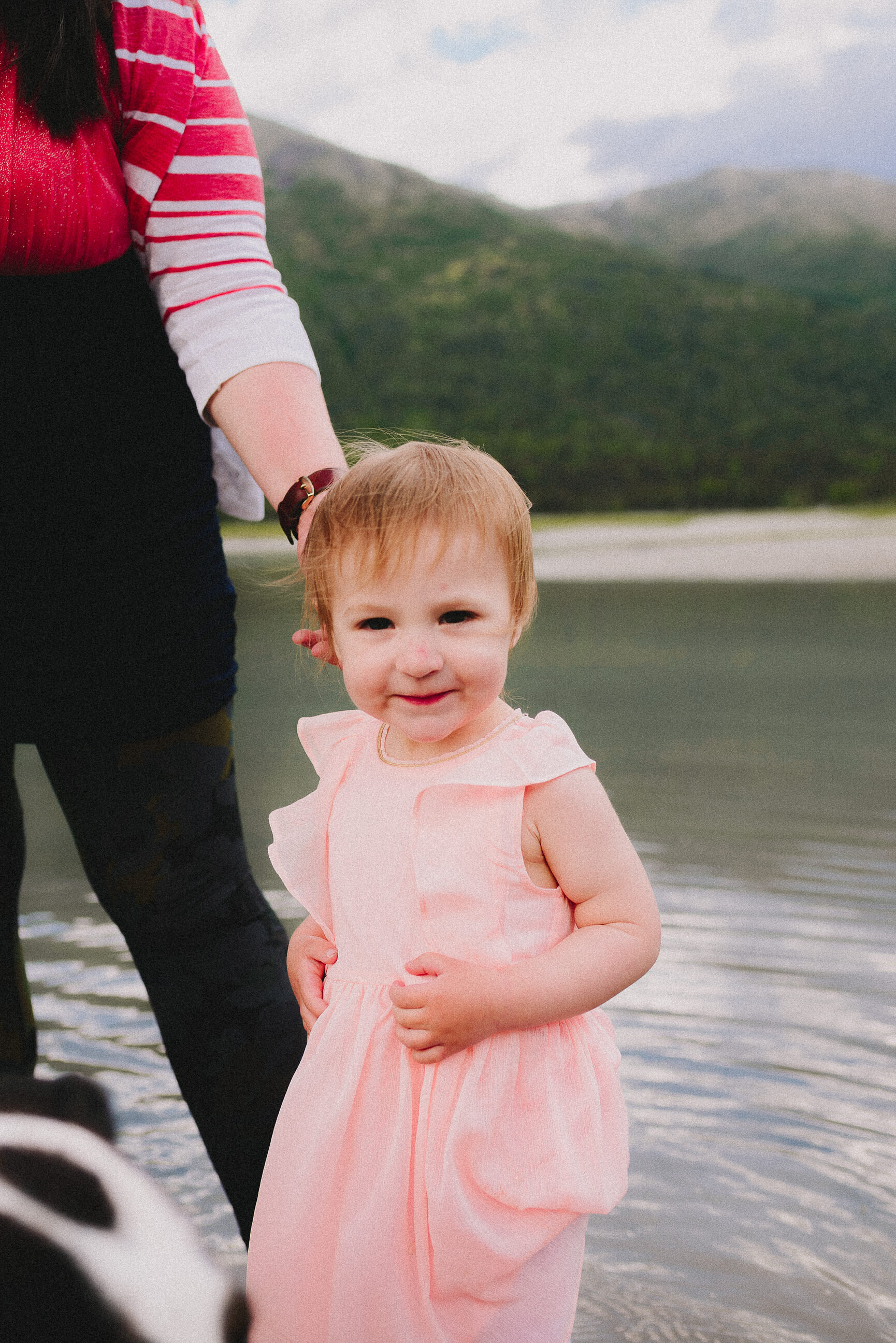 eklutna-lake-summer-family-session-alaska-photographer-way-up-north-photography (74).jpg