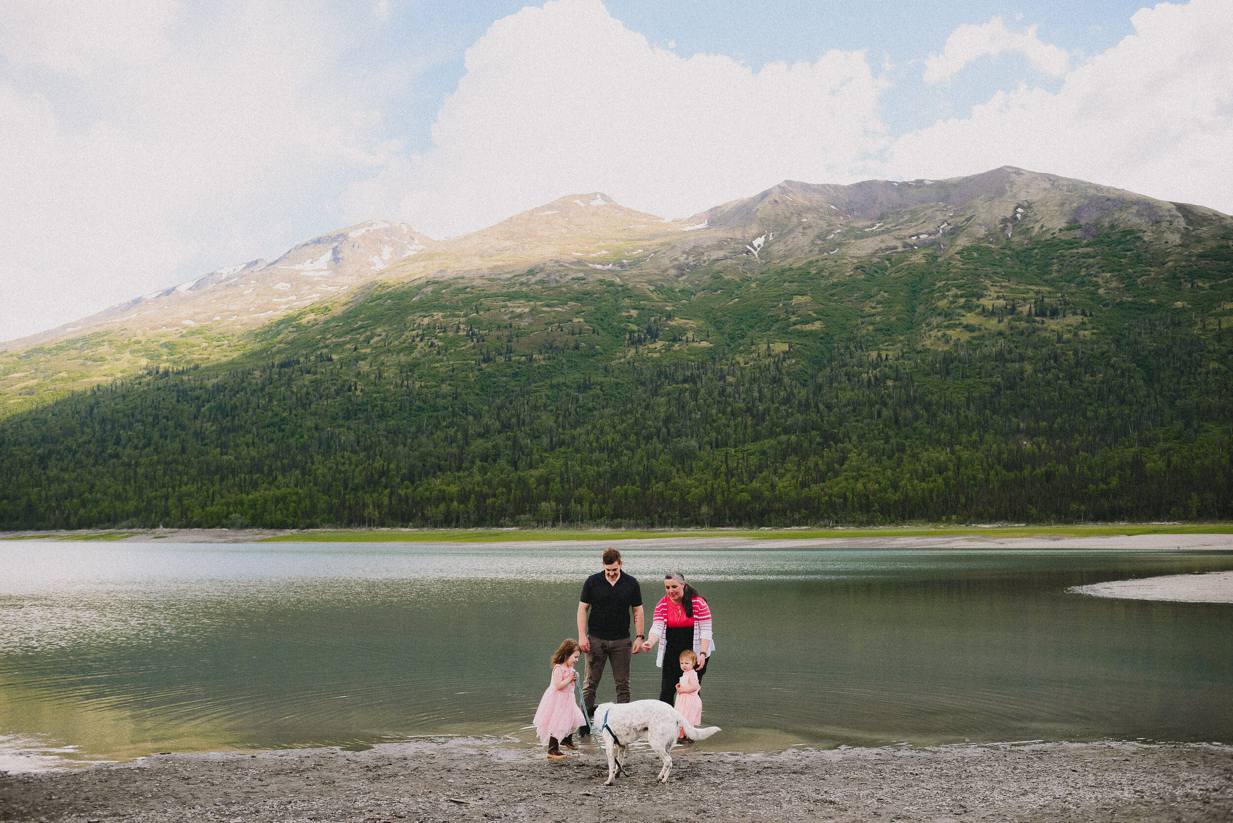 eklutna-lake-summer-family-session-alaska-photographer-way-up-north-photography (93).jpg