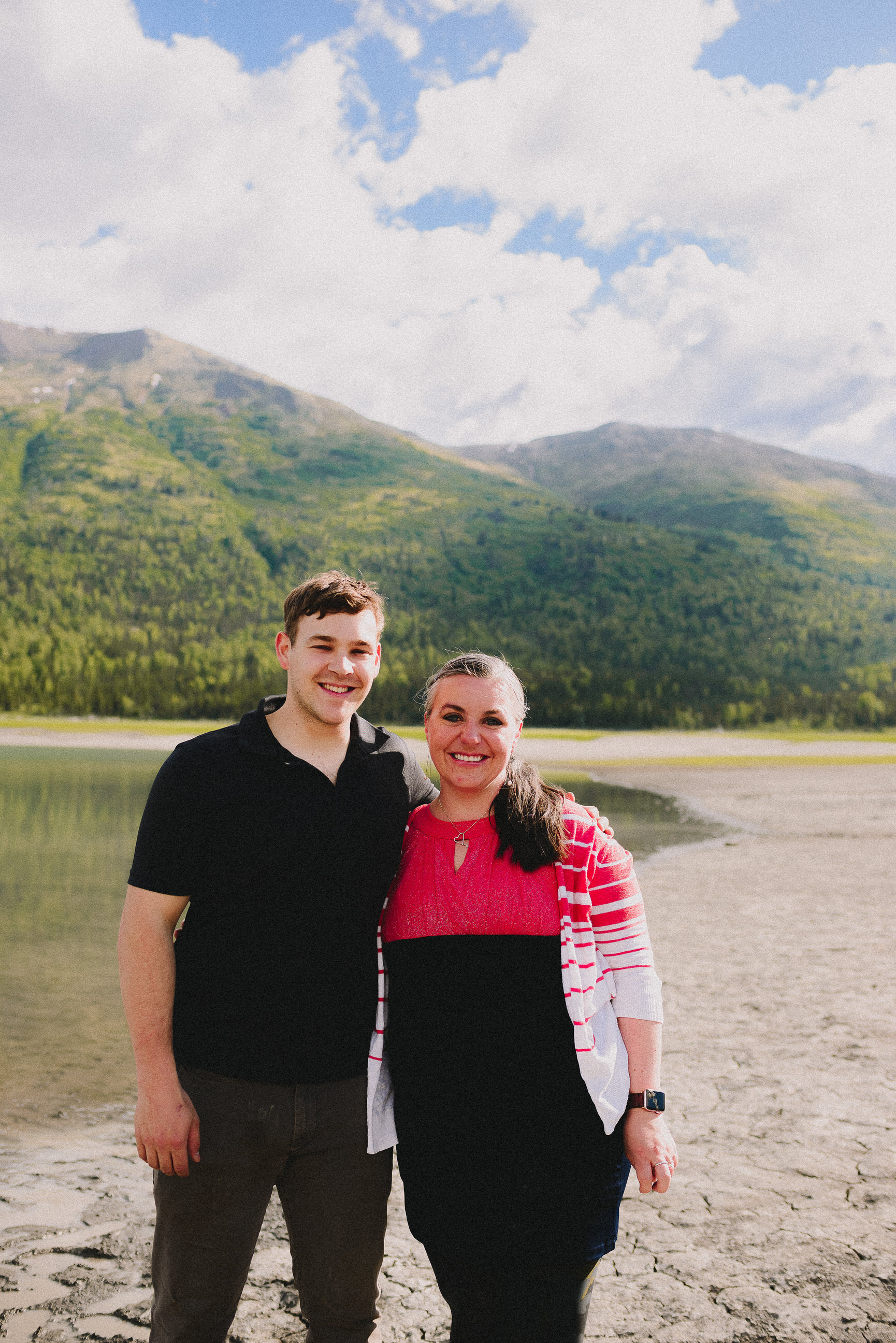 eklutna-lake-summer-family-session-alaska-photographer-way-up-north-photography (237).jpg