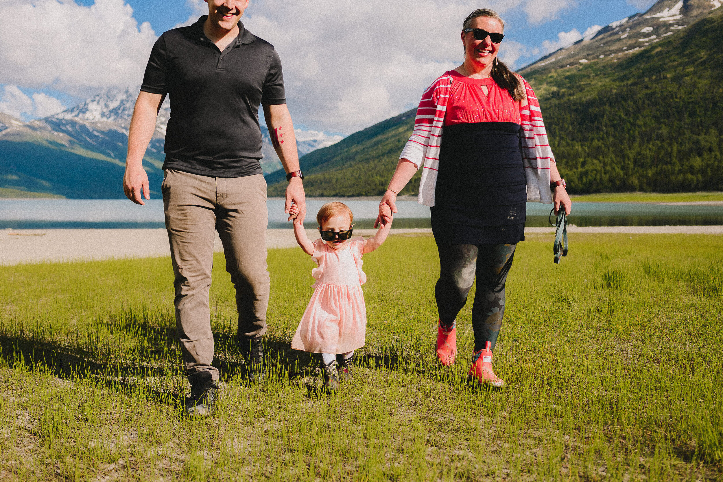 eklutna-lake-summer-family-session-alaska-photographer-way-up-north-photography (263).jpg