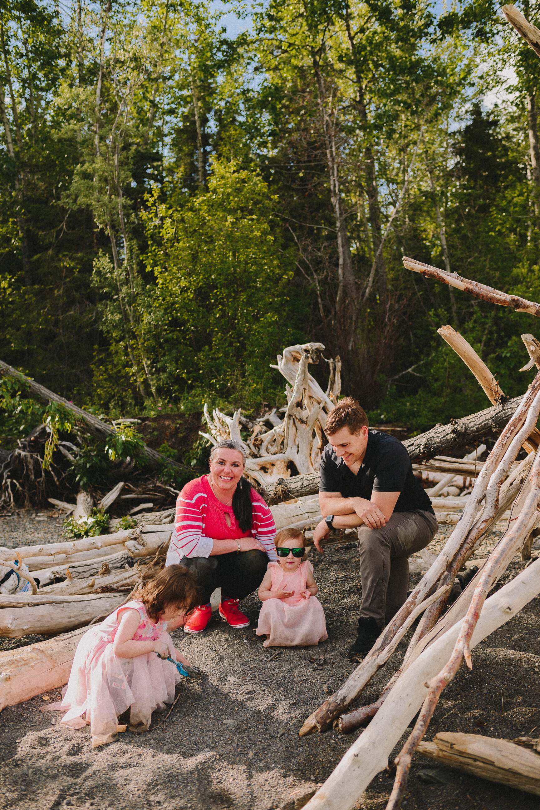 eklutna-lake-summer-family-session-alaska-photographer-way-up-north-photography (280).jpg