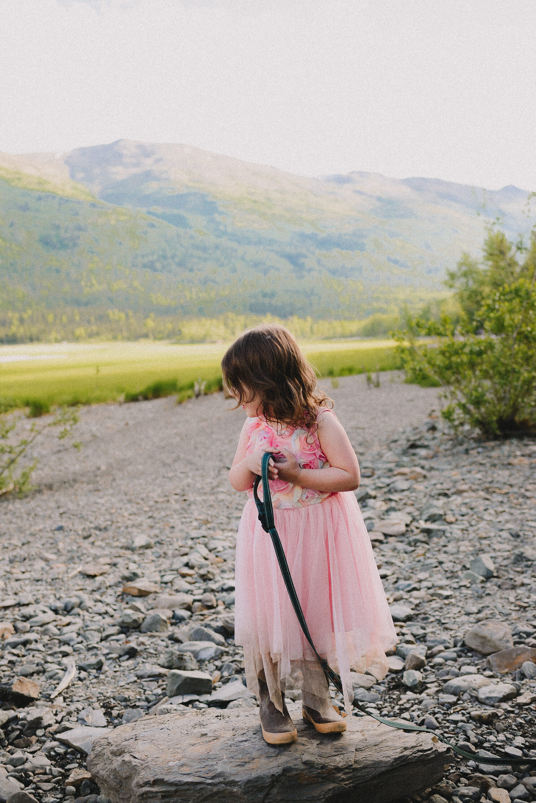 eklutna-lake-summer-family-session-alaska-photographer-way-up-north-photography (525).jpg