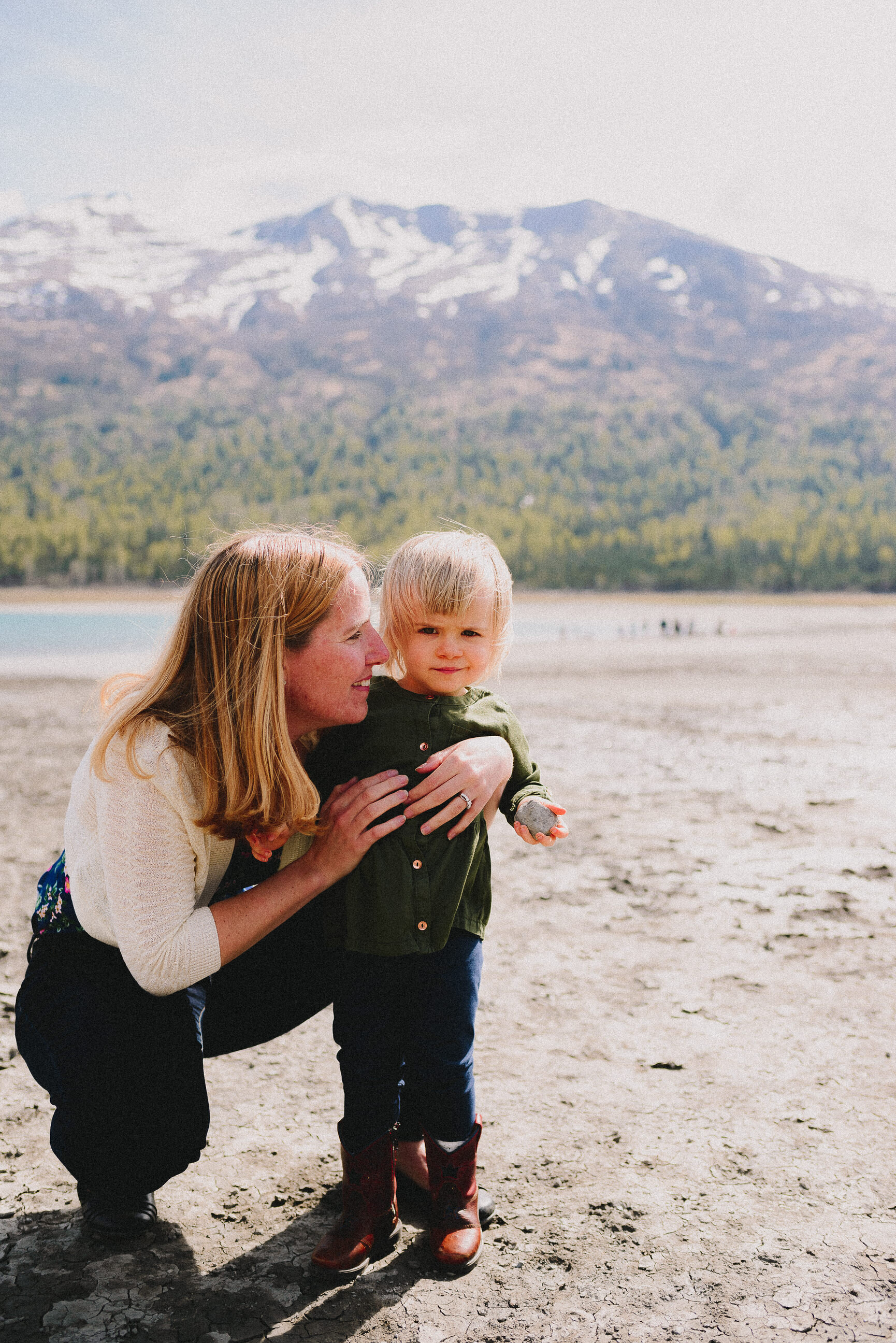 eklutna-lake-spring-family-session-alaska-photographer-way-up-north-photography (86).jpg
