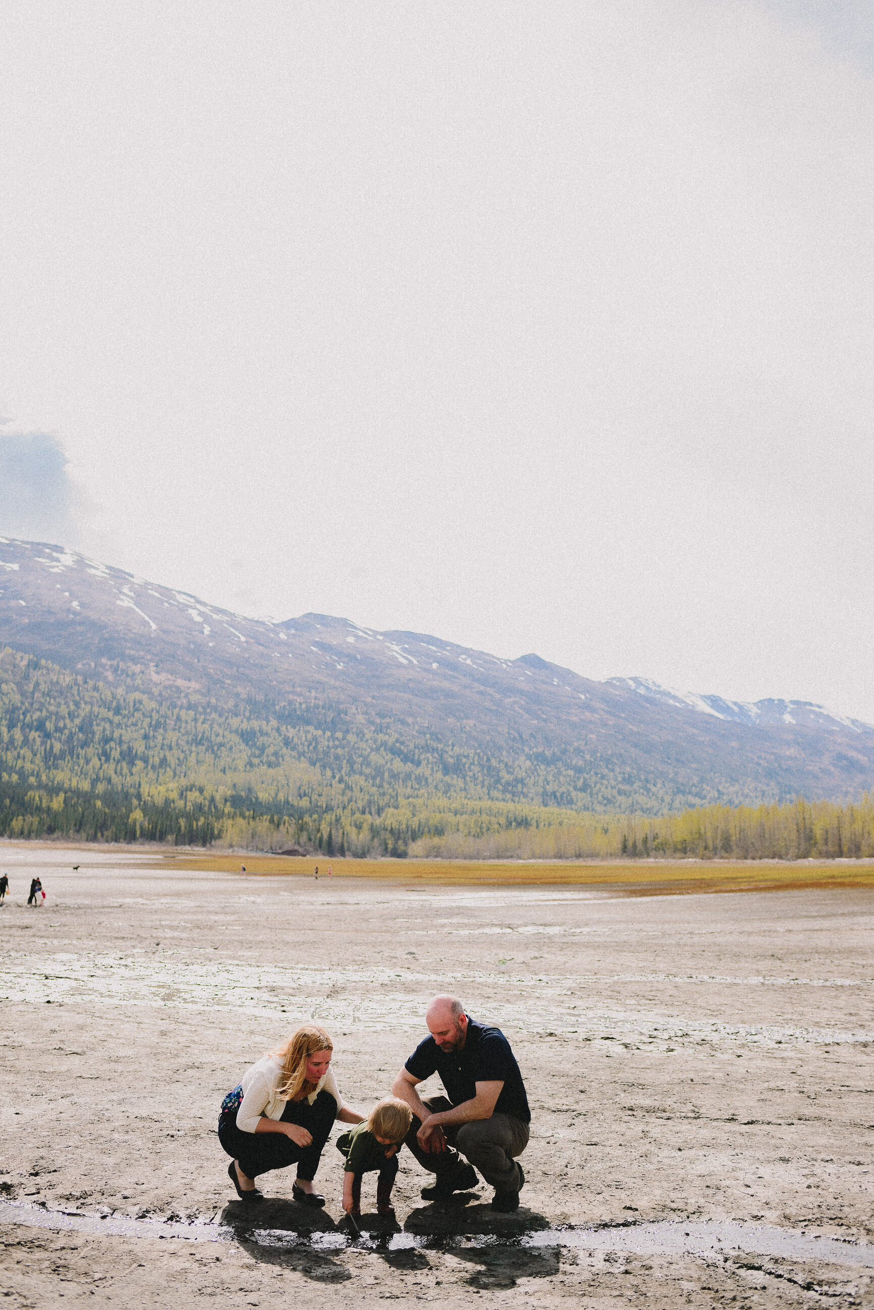 eklutna-lake-spring-family-session-alaska-photographer-way-up-north-photography (107).jpg