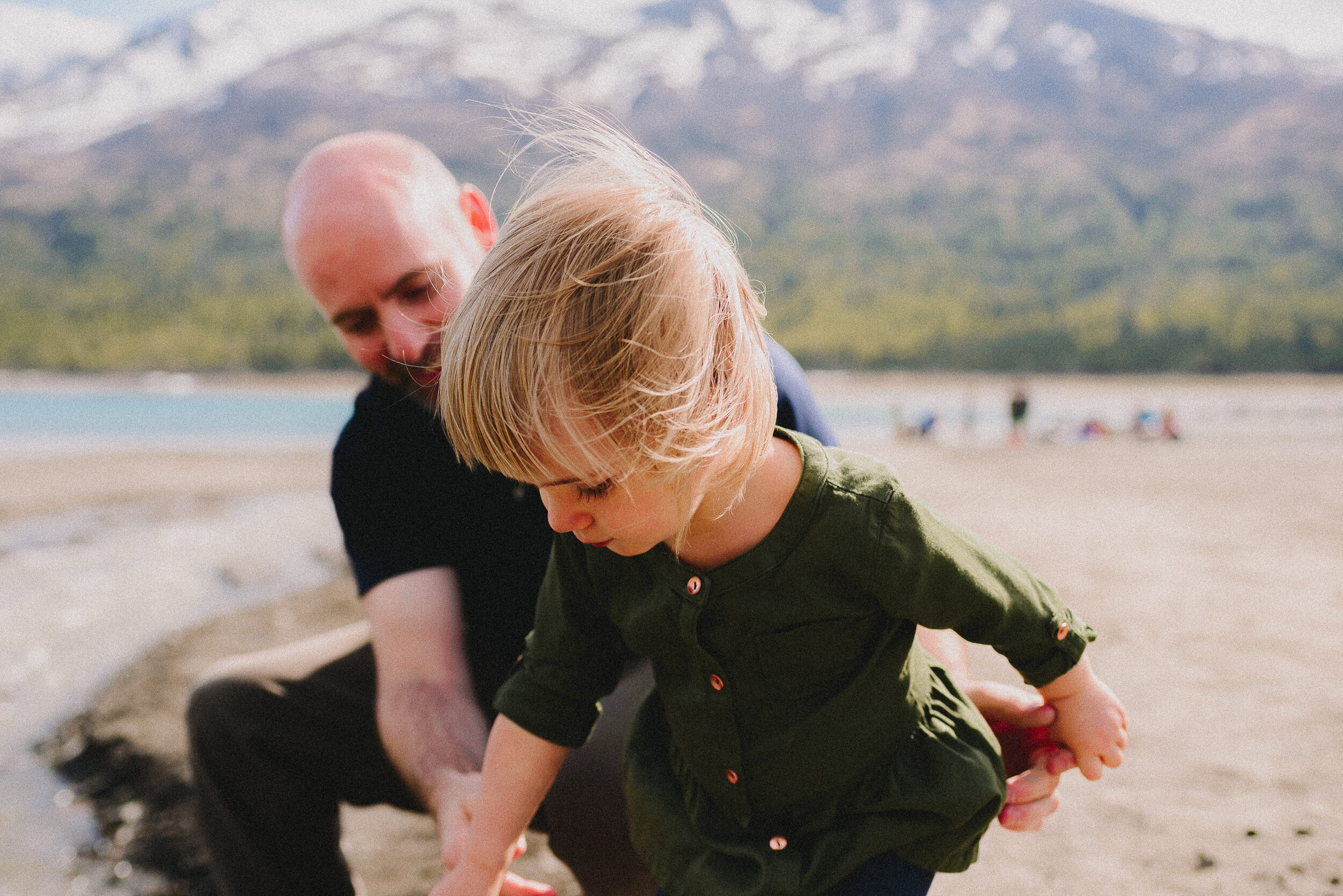 eklutna-lake-spring-family-session-alaska-photographer-way-up-north-photography (125).jpg