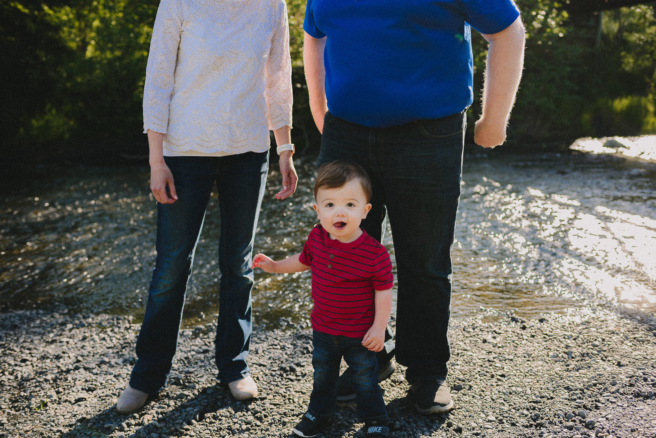north-fork-eagle-river-family-session-alaska-photographer-way-up-north-photography (47).jpg