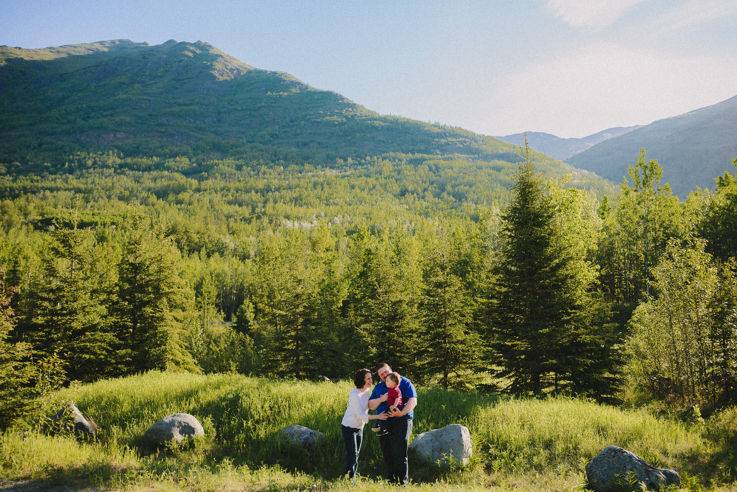 north-fork-eagle-river-family-session-alaska-photographer-way-up-north-photography (115).jpg