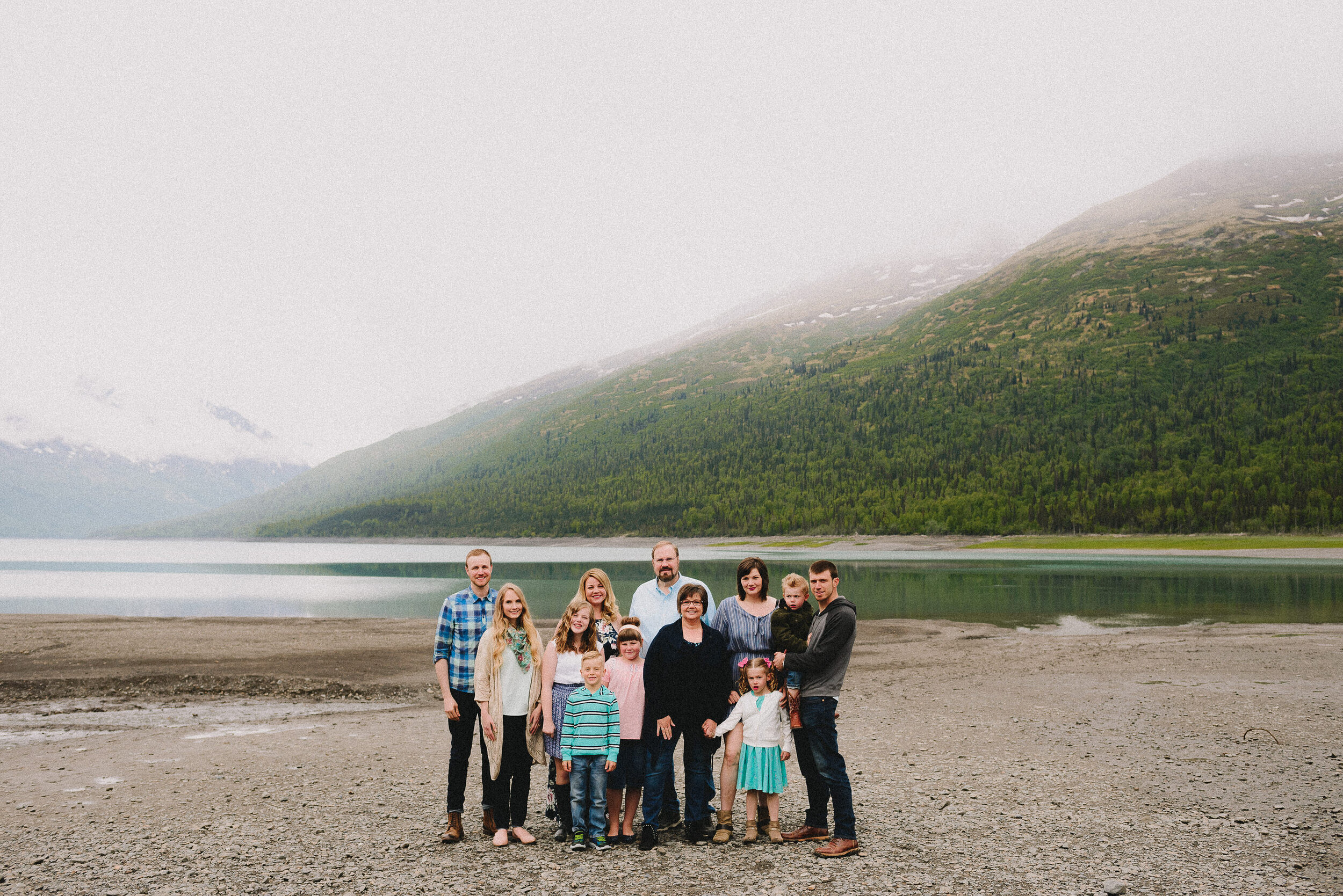 eklutna-lake-extended-family-session-alaska-photographer-way-up-north-photography (80).jpg