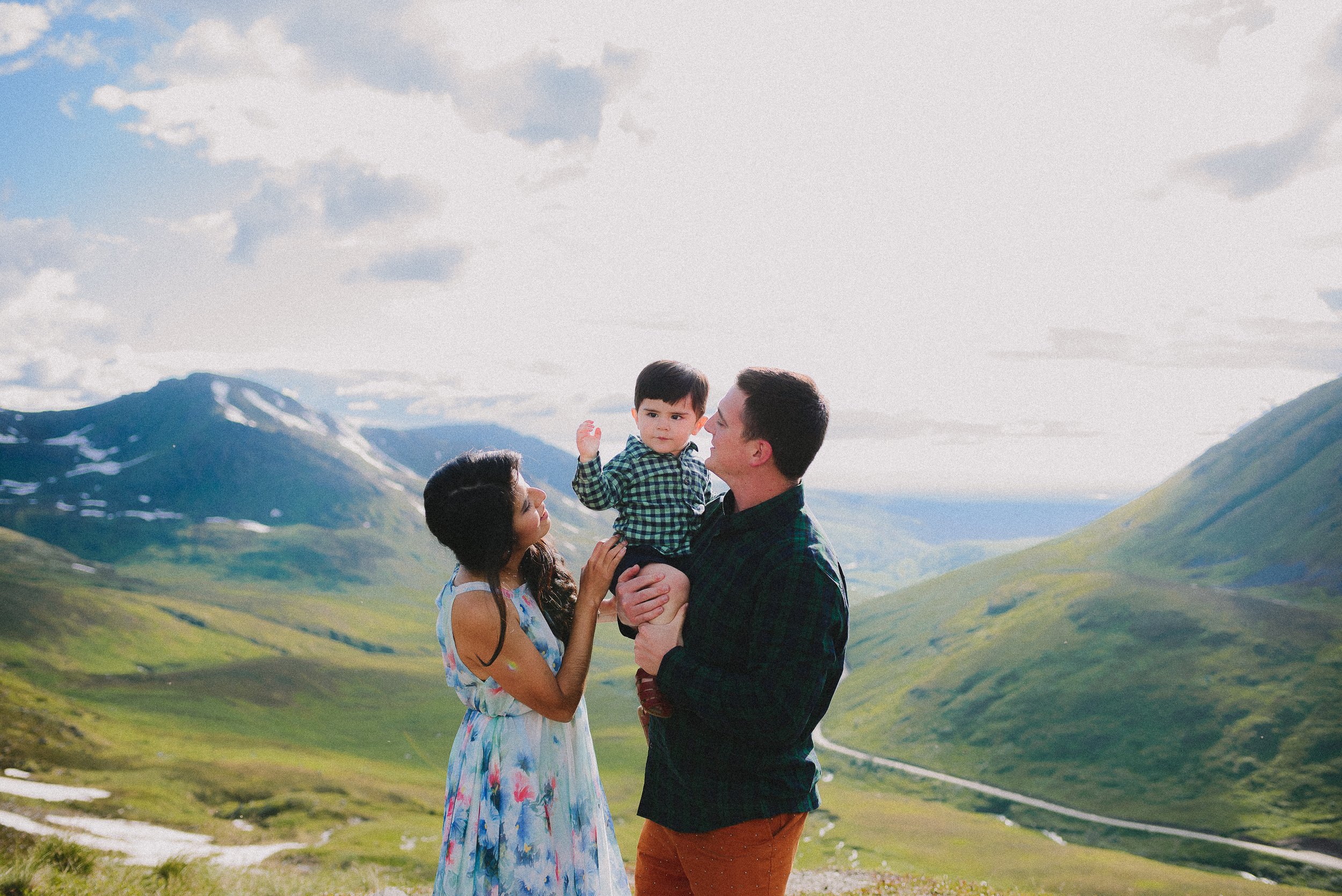 Galvez | Summit Lake Hatcher Pass Family Session
