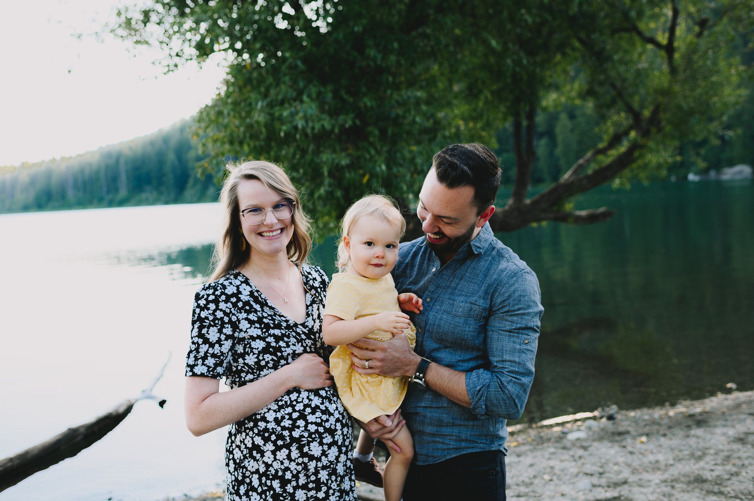 rattlesnake-lake-family-session-seattle-washington-family-photographer (329).jpg