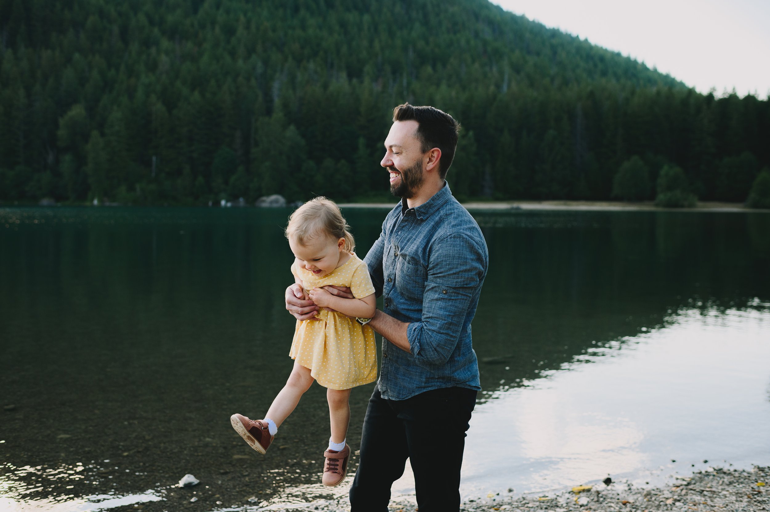 rattlesnake-lake-family-session-seattle-washington-family-photographer (504).jpg