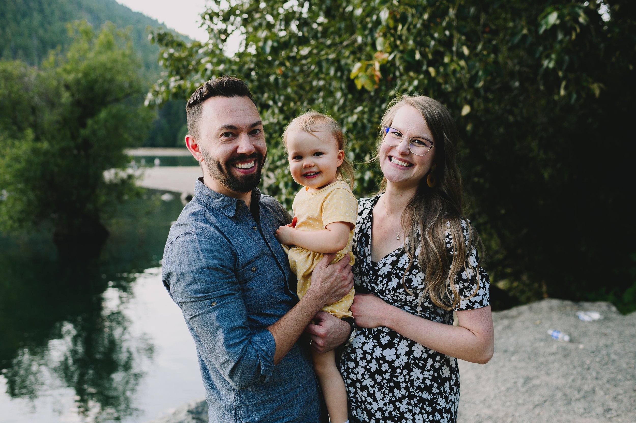 rattlesnake-lake-family-session-seattle-washington-family-photographer (1216).jpg