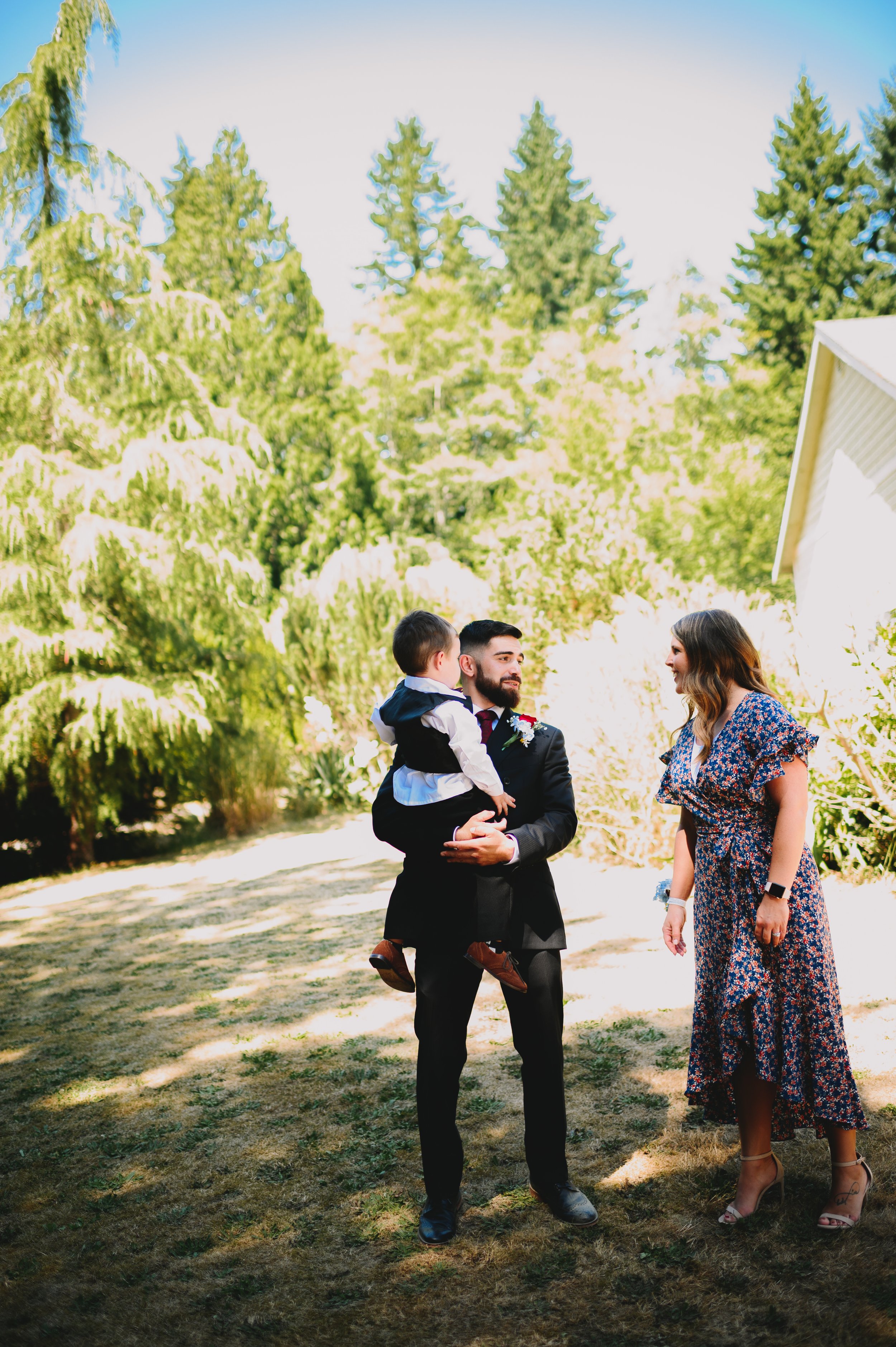 kingston-backyard-wedding-olympia-washington-wedding-photographer (2).jpg