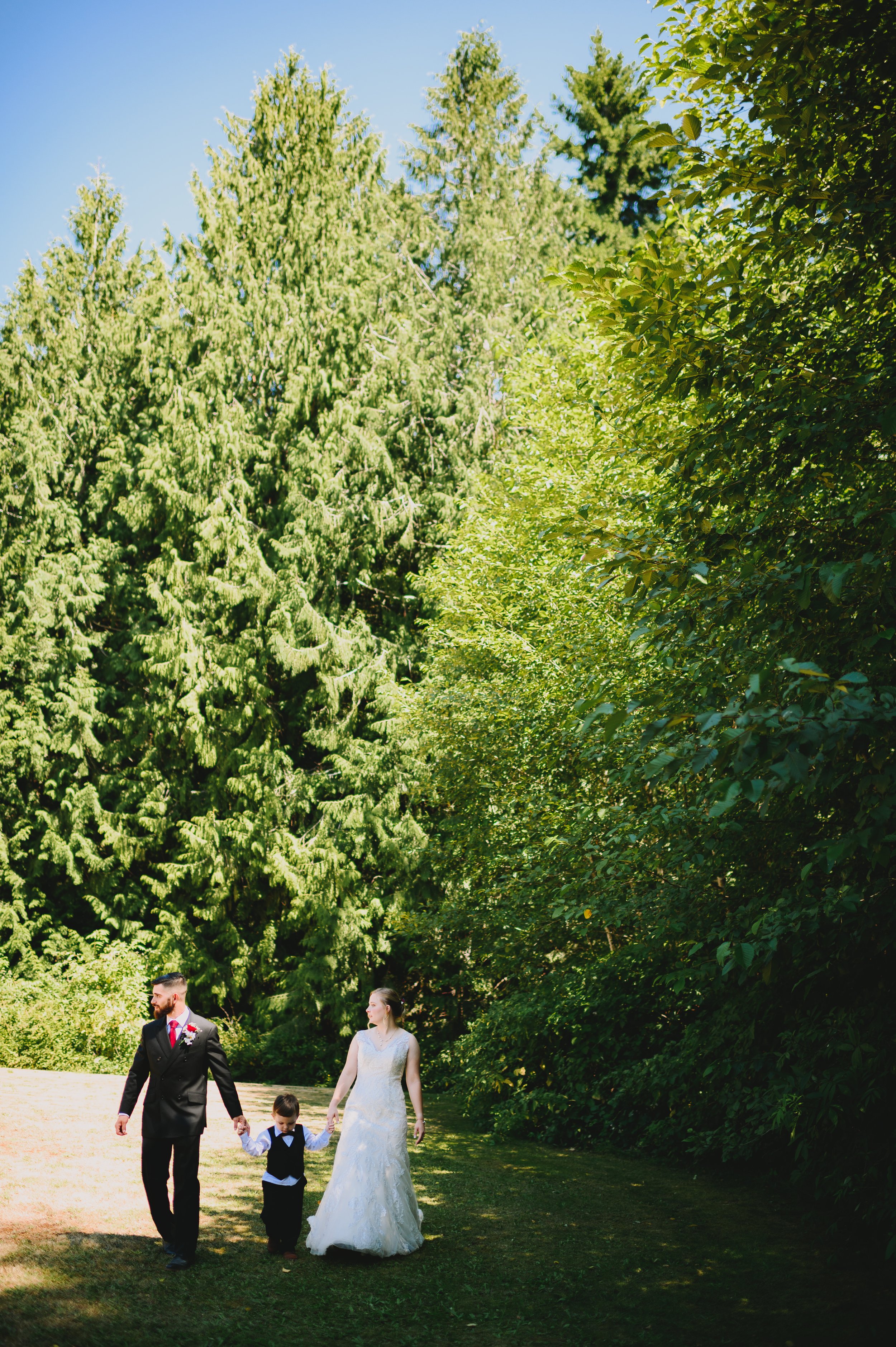 kingston-backyard-wedding-olympia-washington-wedding-photographer (728).jpg