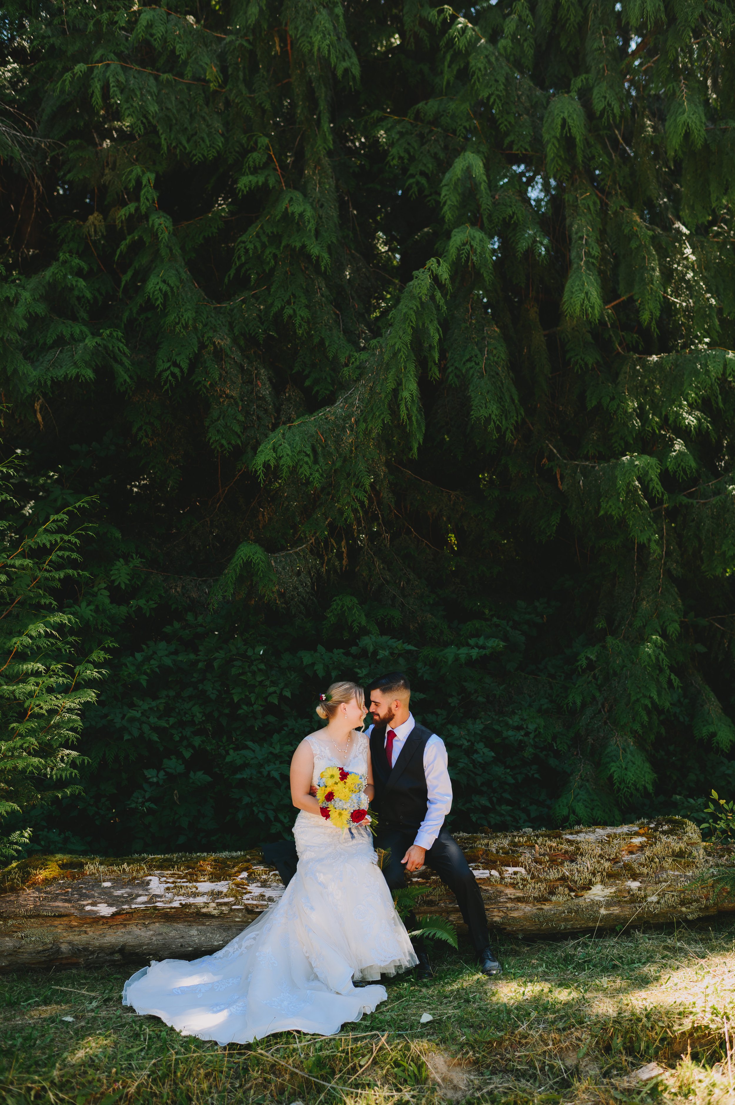 kingston-backyard-wedding-olympia-washington-wedding-photographer (1016).jpg