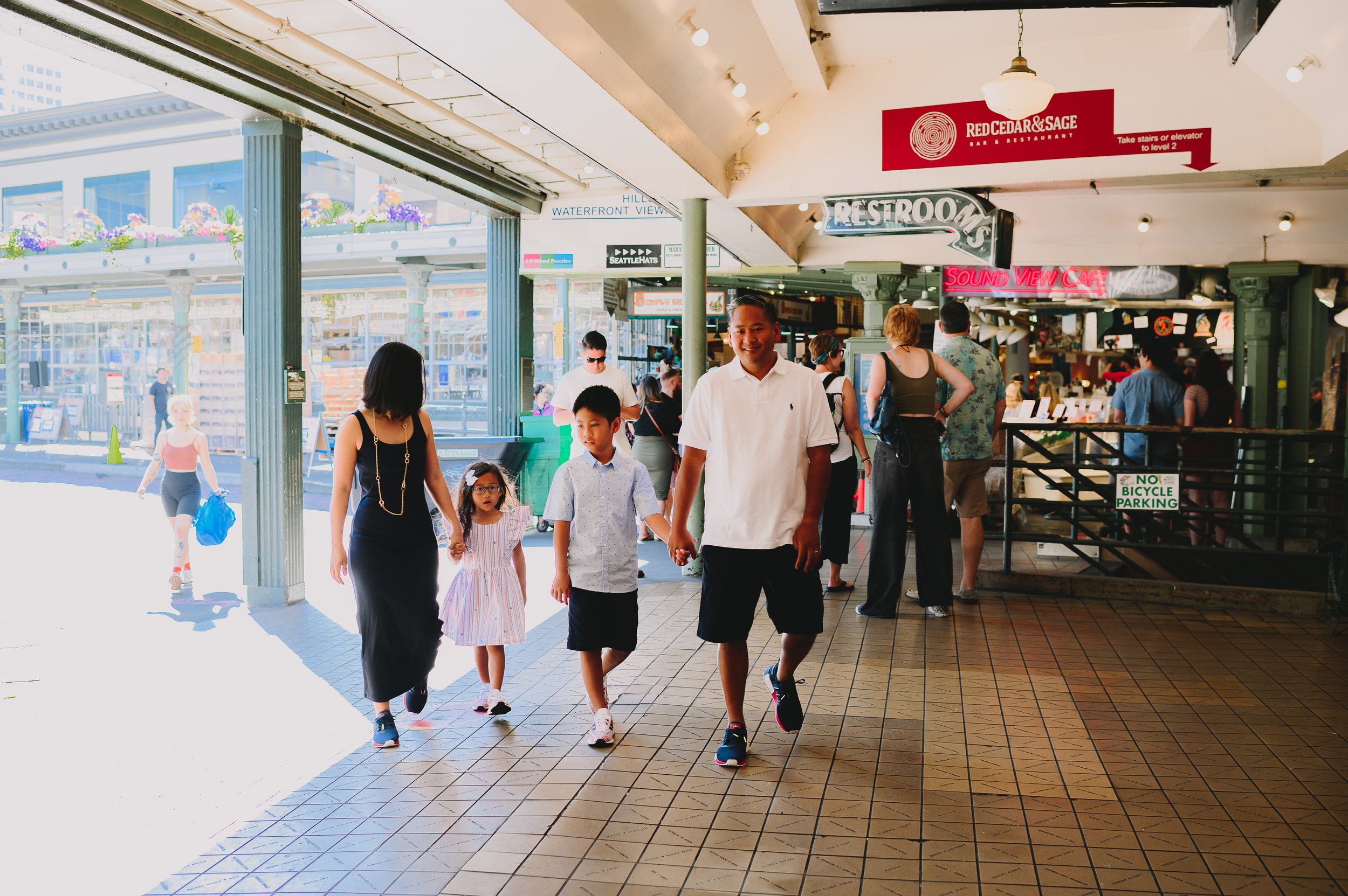 pike-place-market-family-session-seattle-washington-family-photographer (5).jpg