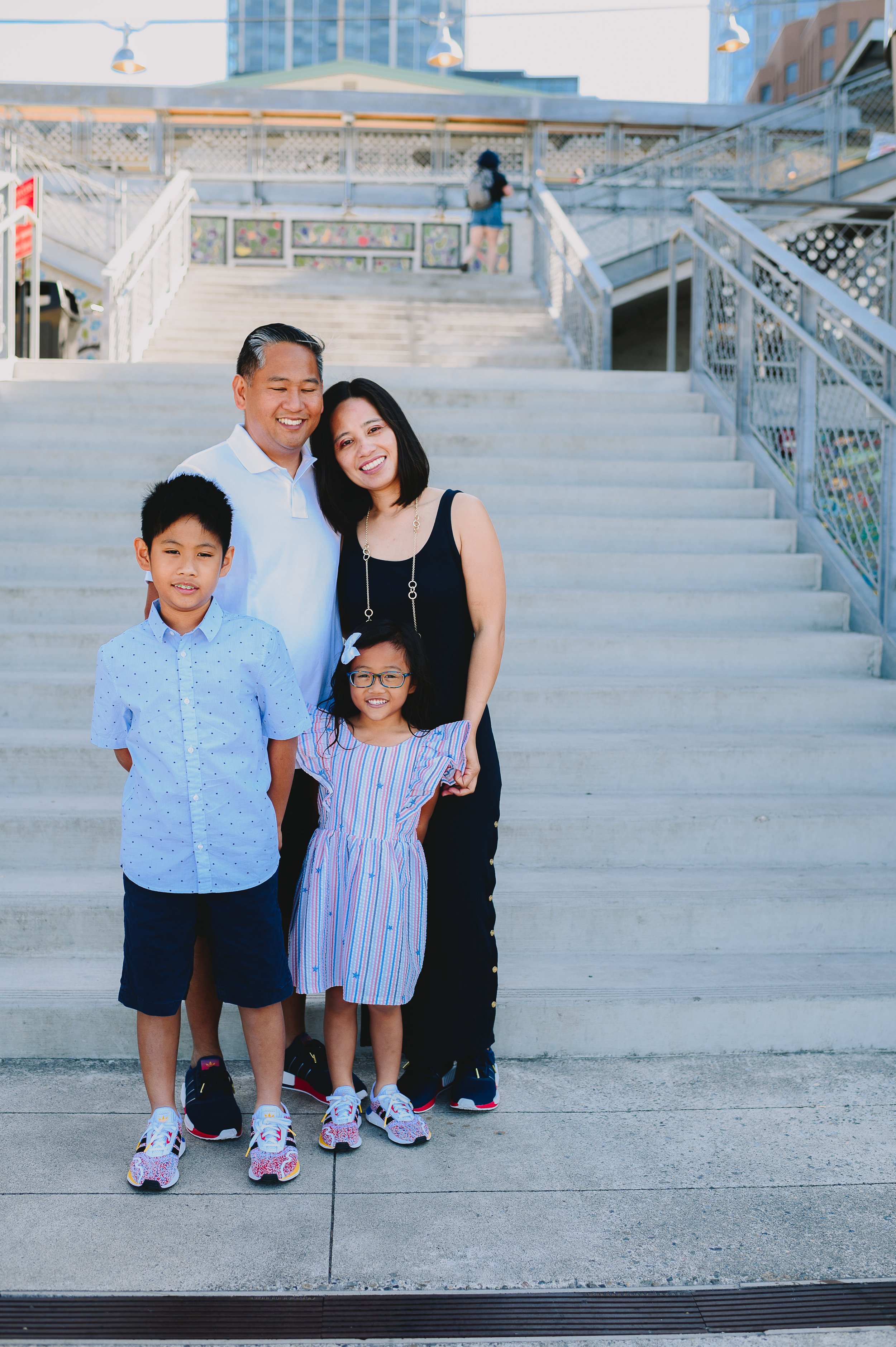 pike-place-market-family-session-seattle-washington-family-photographer (387).jpg