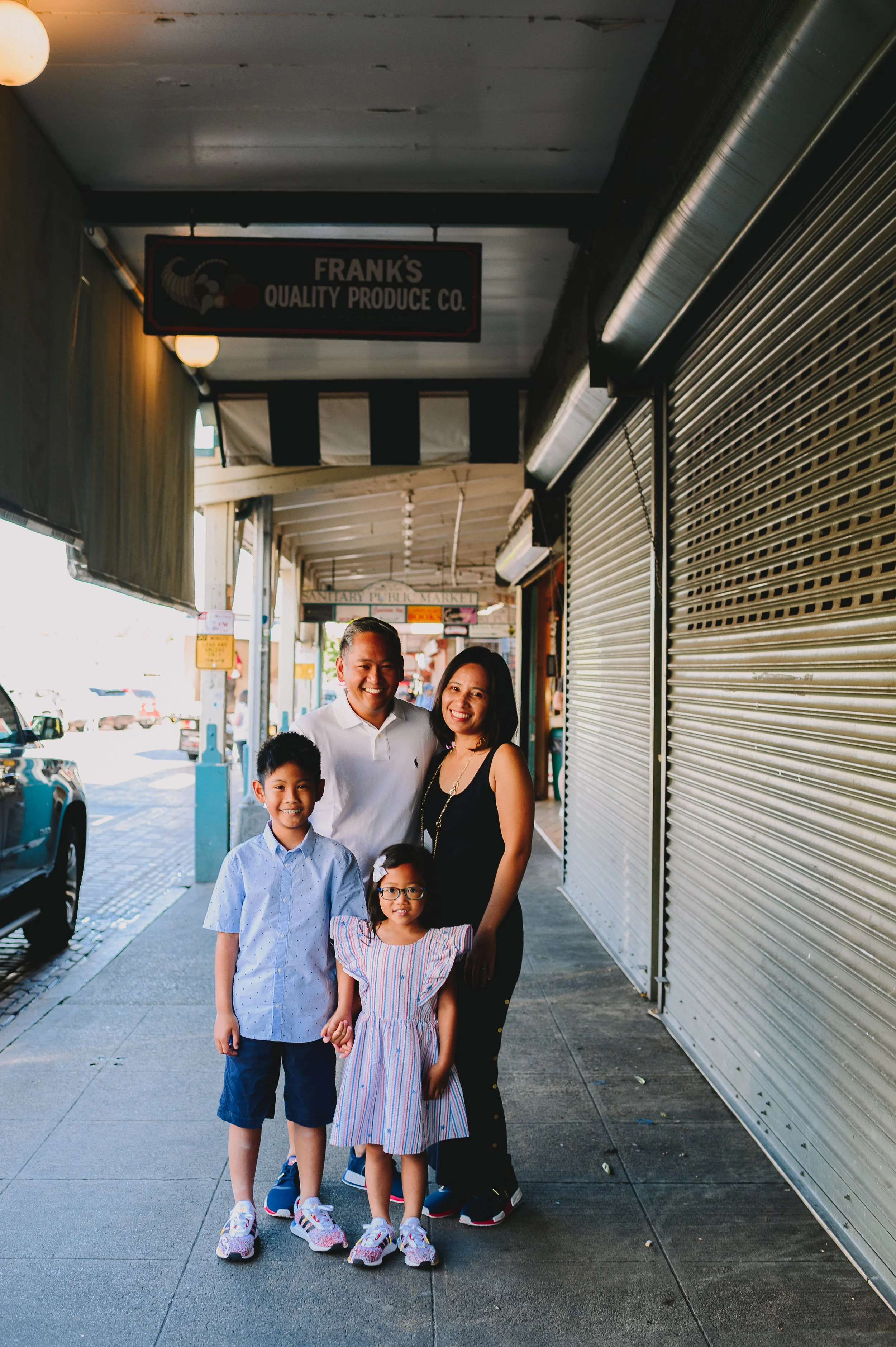 pike-place-market-family-session-seattle-washington-family-photographer (514).jpg