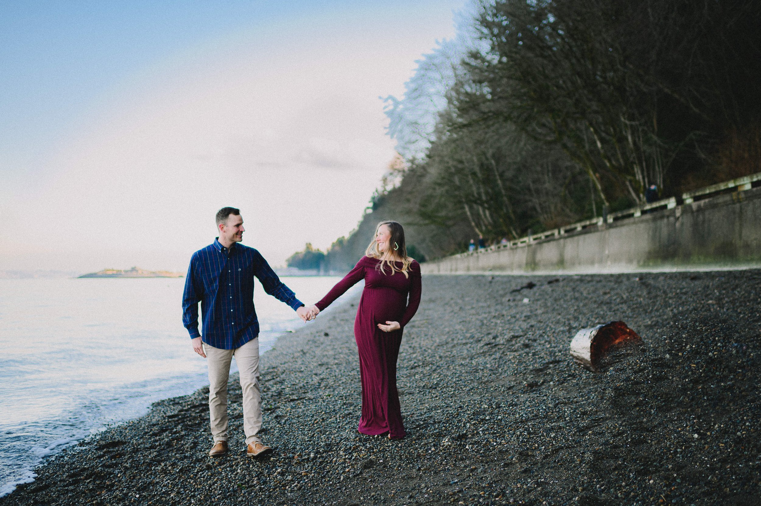 owen-beach-point-defiance-park-maternity-session-tacoma-washington-family-photographer (33).jpg